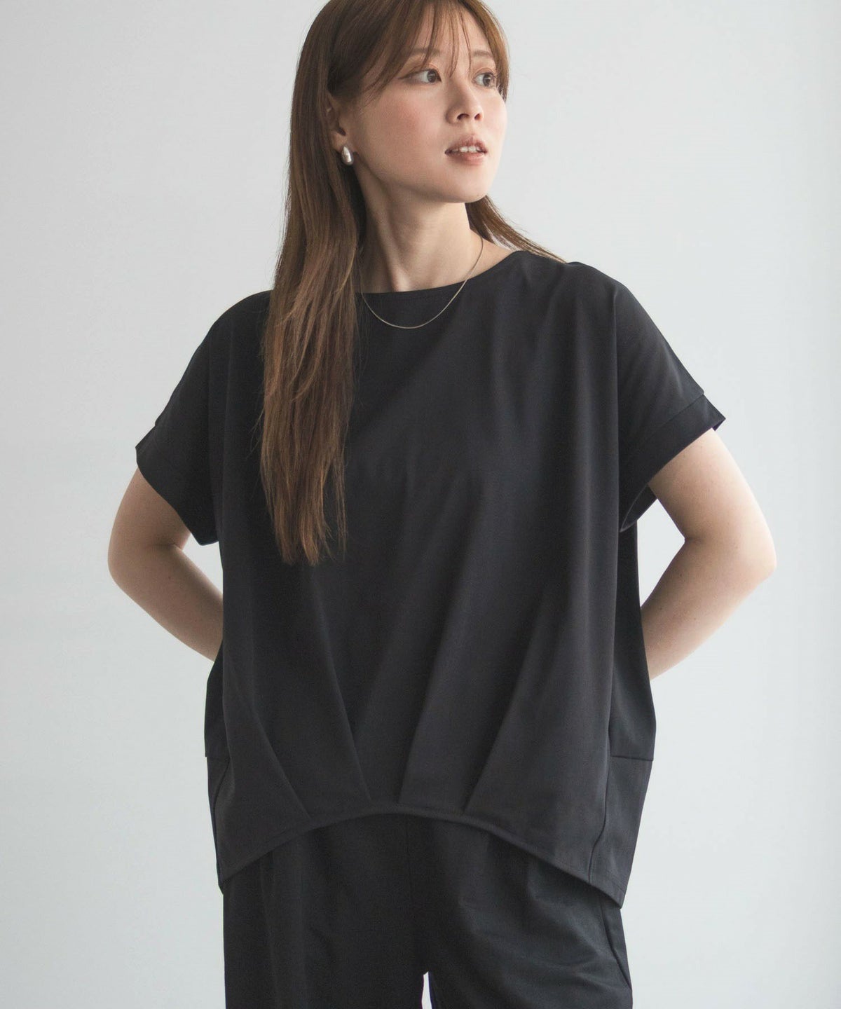 nAvy SARARI 裾タックプルオーバー レディース ネコポス 対応商品