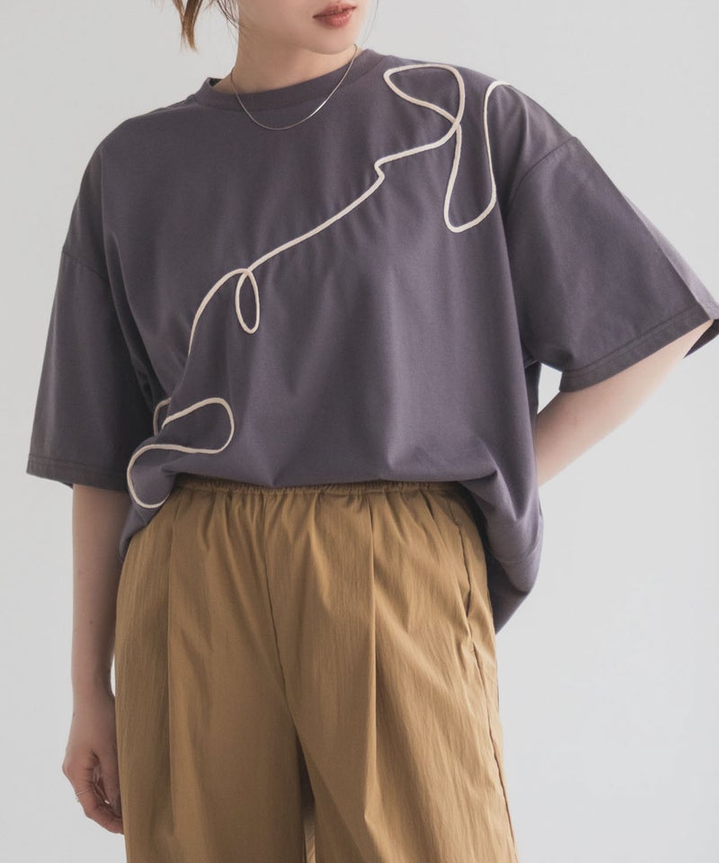 HusHusH コード刺繍Tシャツ レディース メール便 対応商品商品画像-1