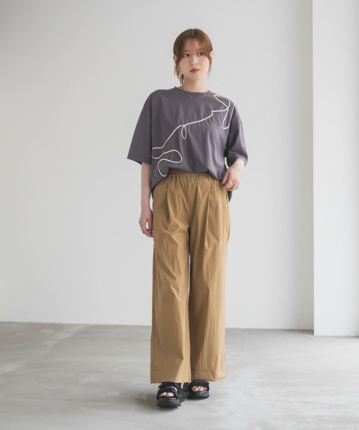 HusHusH コード刺繍Tシャツ レディース ネコポス 対応商品