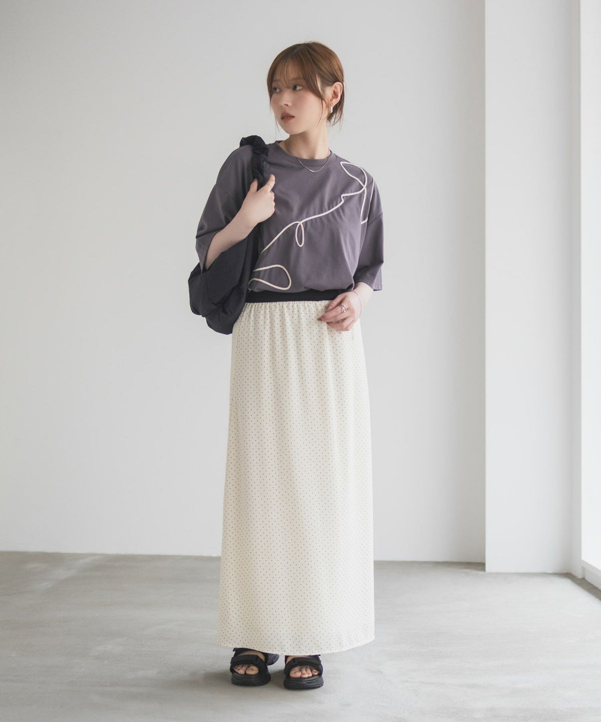 HusHusH コード刺繍Tシャツ レディース ネコポス 対応商品