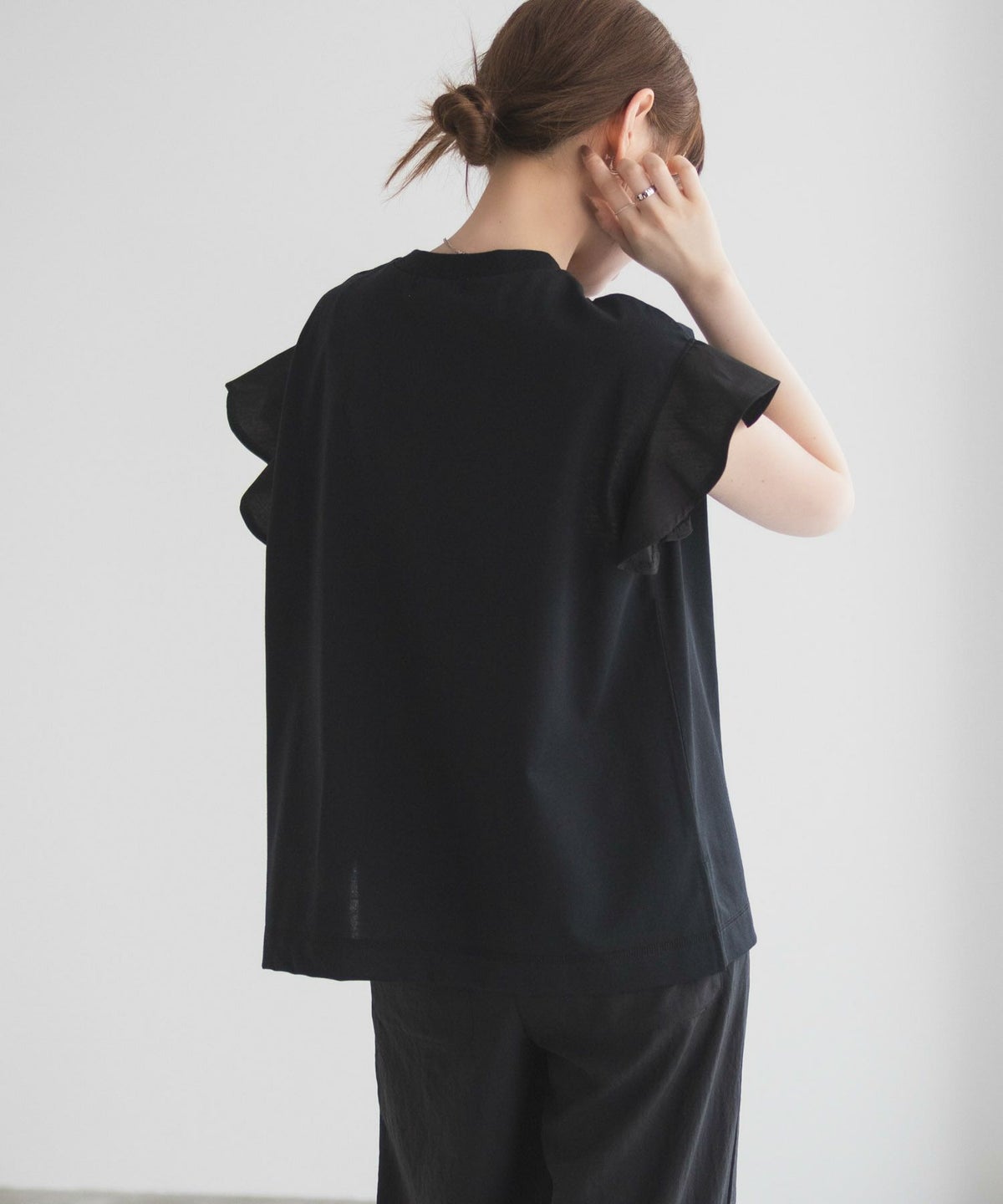 HusHusH 布帛フリルTシャツ レディース ネコポス 対応商品