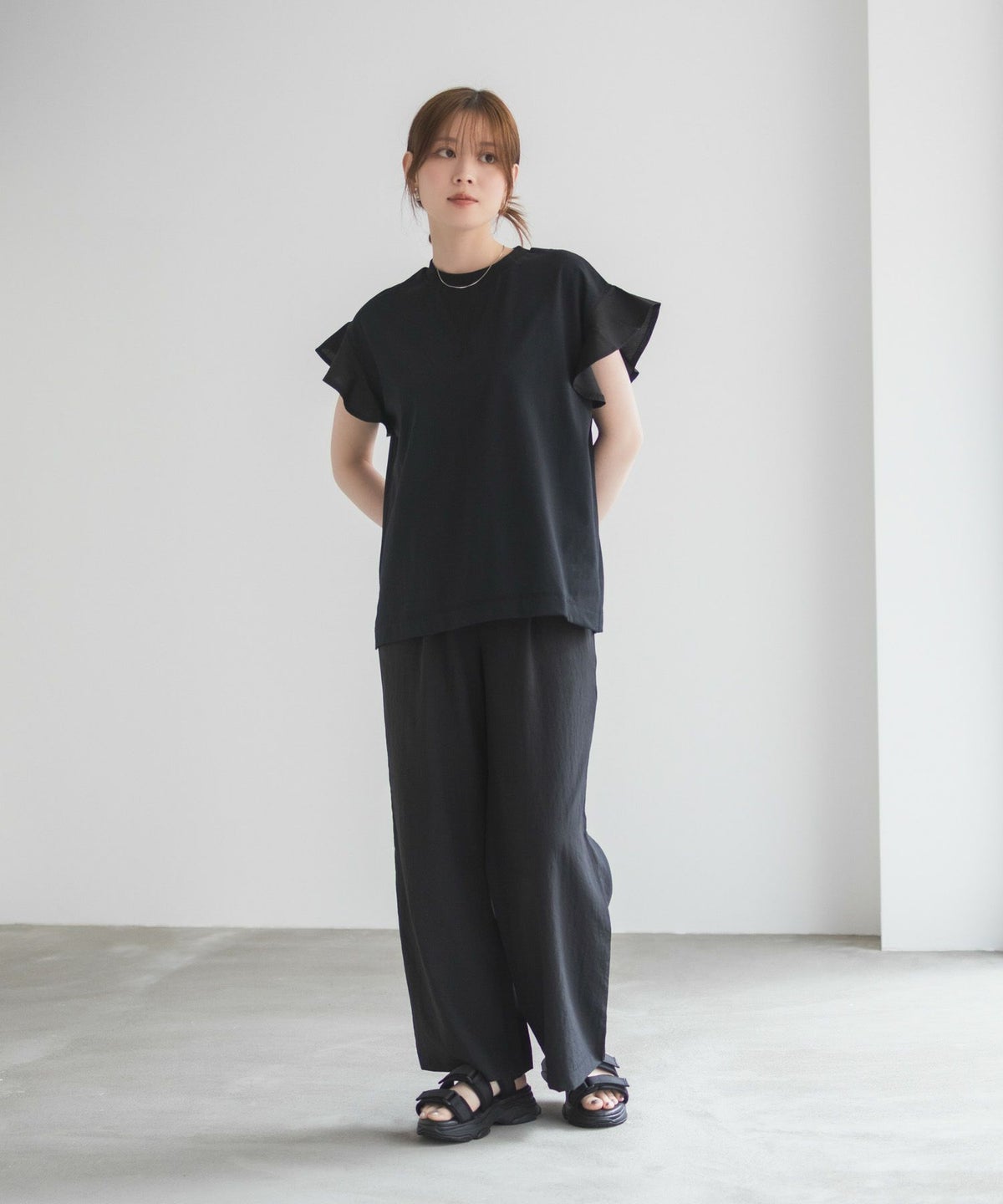 HusHusH 布帛フリルTシャツ レディース ネコポス 対応商品