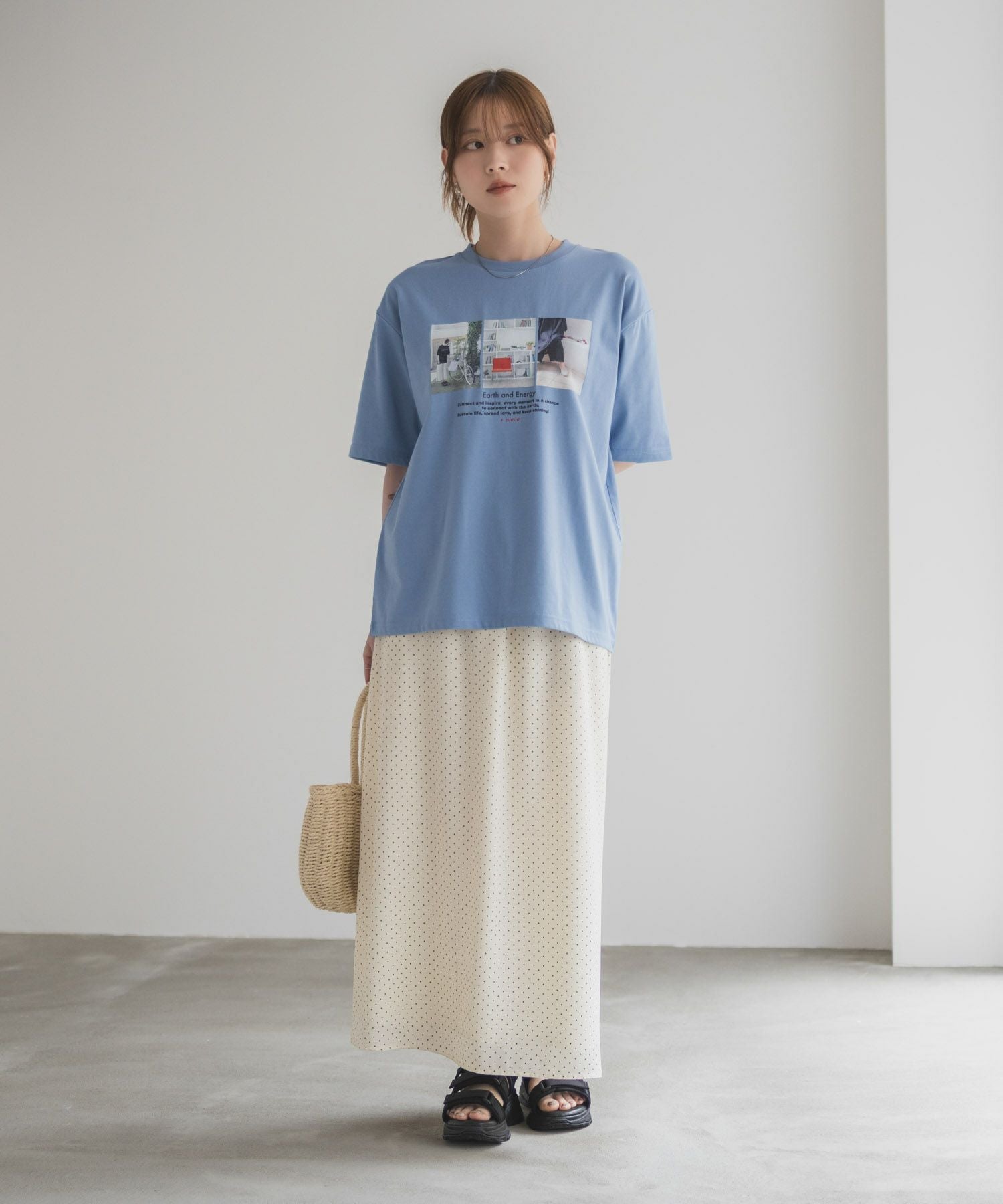 スラッシュさんのフォトプリント ＳサイズTシャツ‼️ HusHusH フォトプリントTシャツ レディース