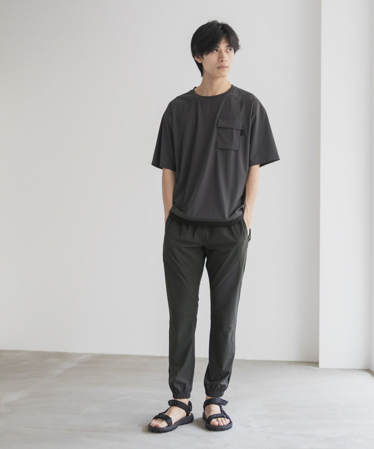 NAVY SARARI 極冷ジョガーパンツ メンズ