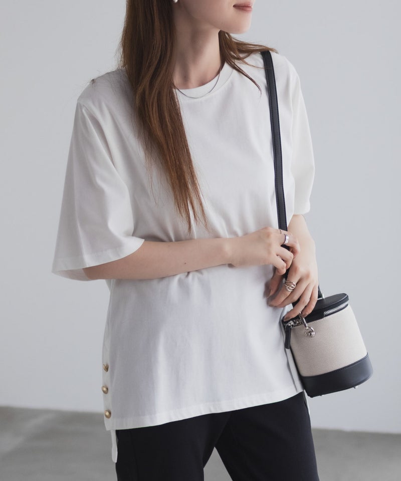 nAvy  裾ボタンオーバーTシャツ レディース メール便 対応商品商品画像-2