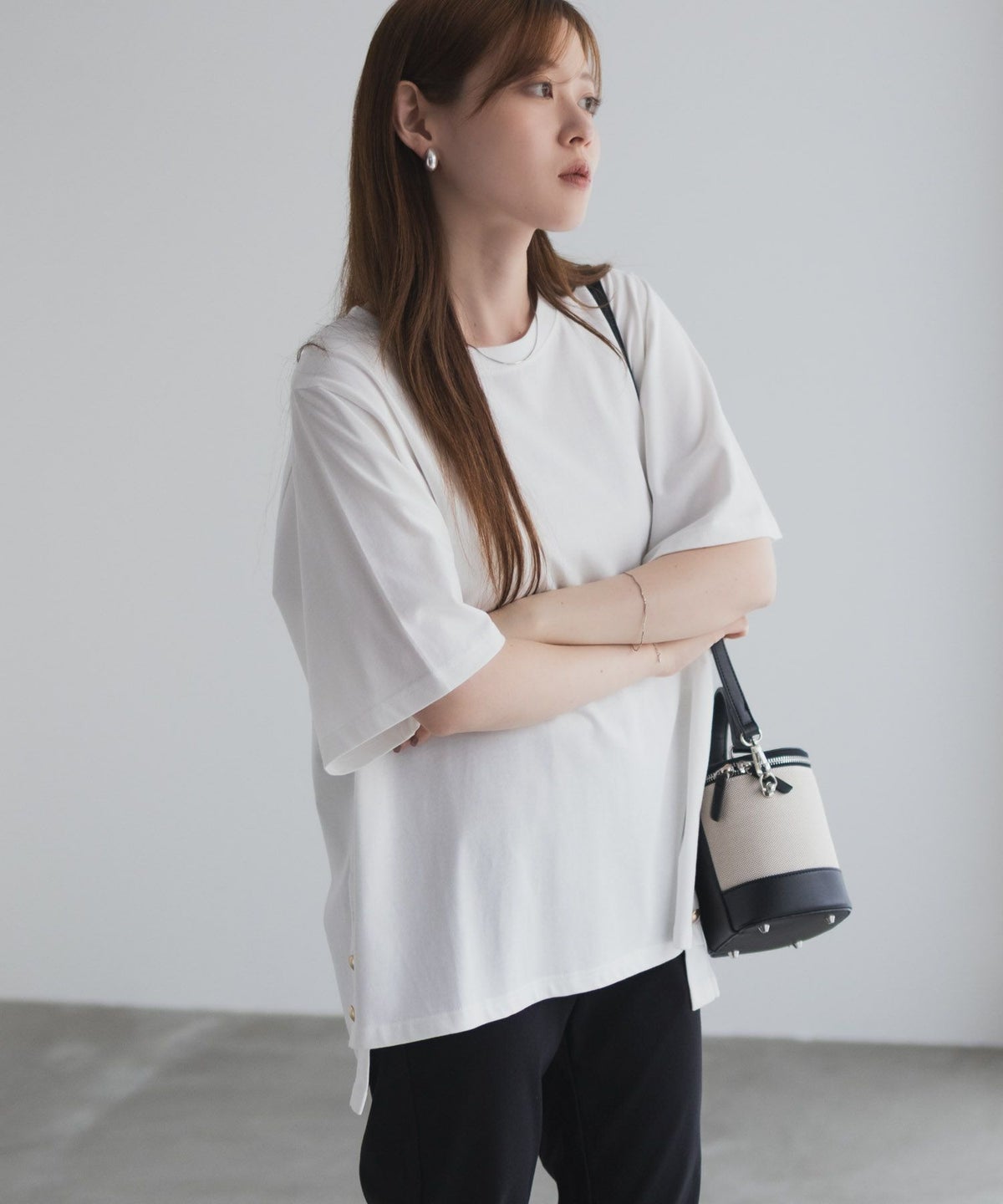 nAvy 裾ボタンオーバーTシャツ レディース ネコポス 対応商品