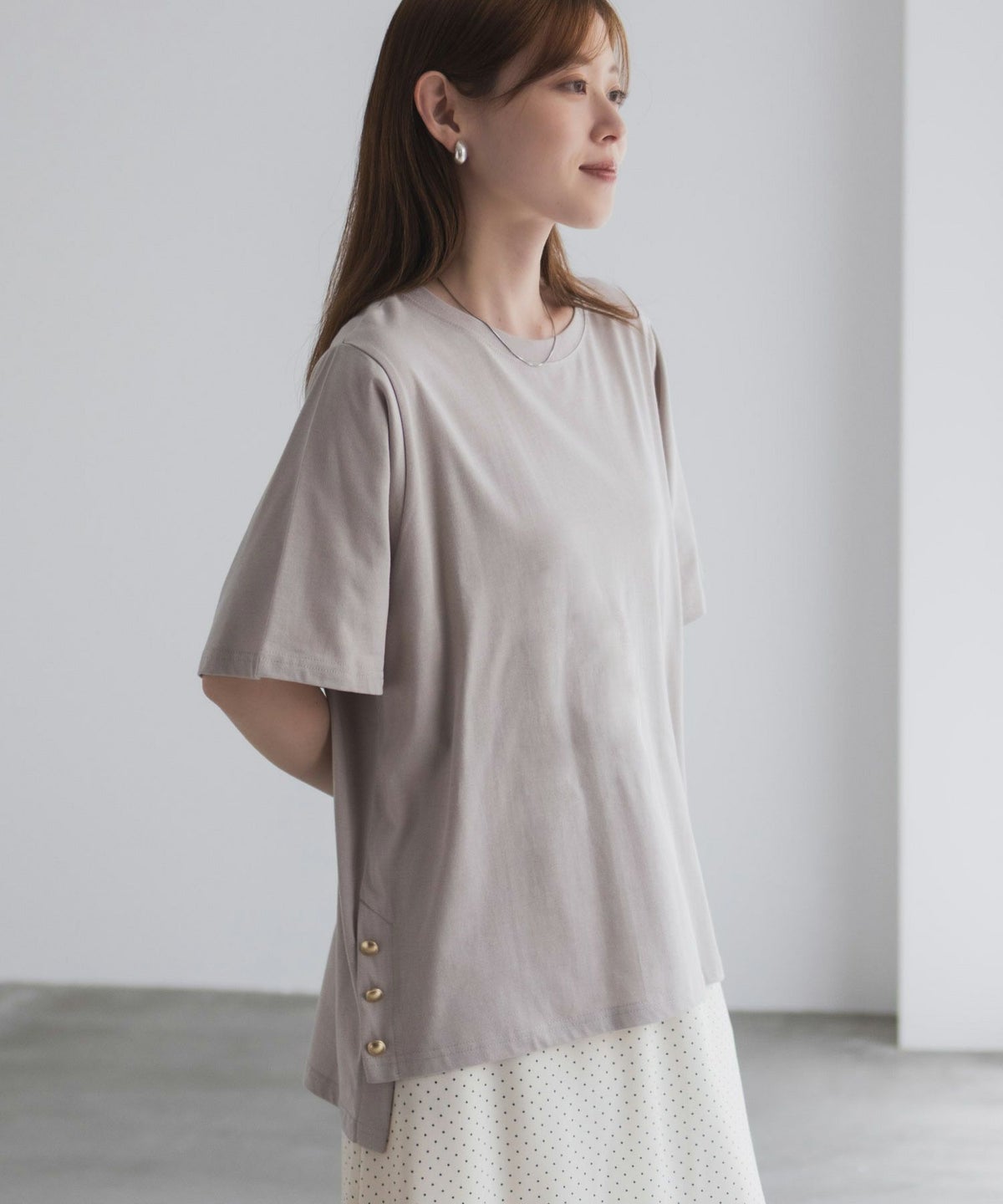 nAvy 裾ボタンオーバーTシャツ レディース ネコポス 対応商品