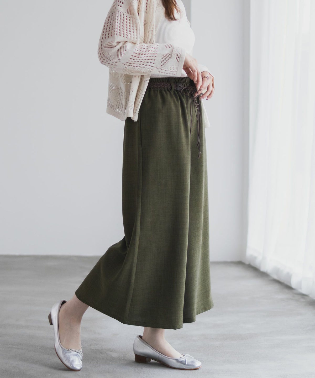 nAvy ベルト付きワイドクロップドパンツ レディース