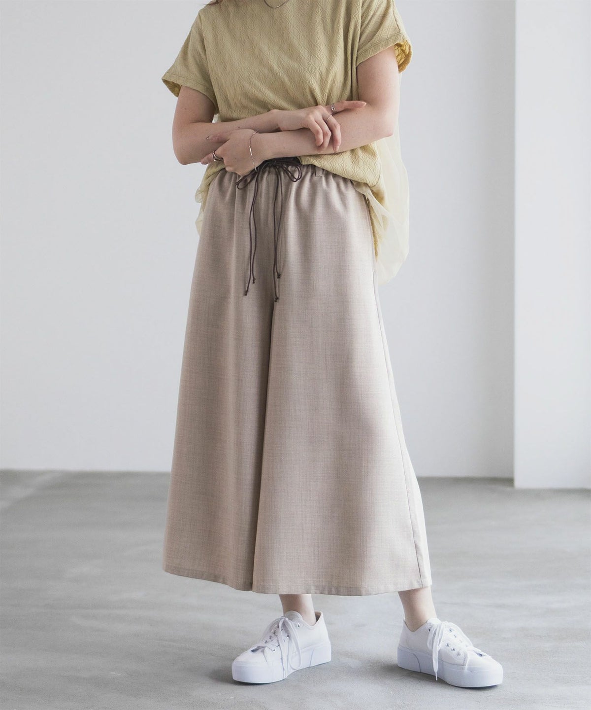 nAvy ベルト付きワイドクロップドパンツ レディース