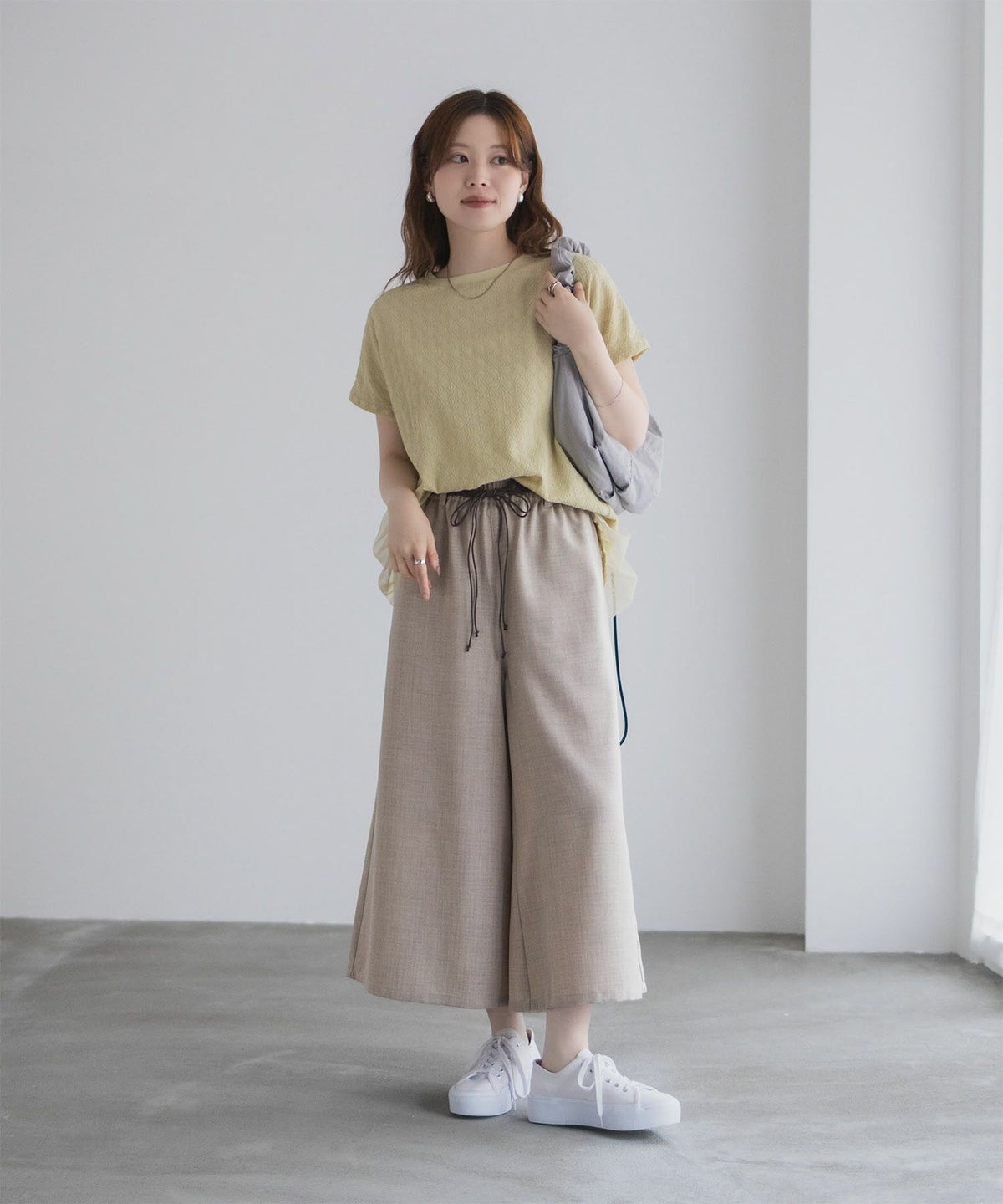 nAvy ベルト付きワイドクロップドパンツ レディース