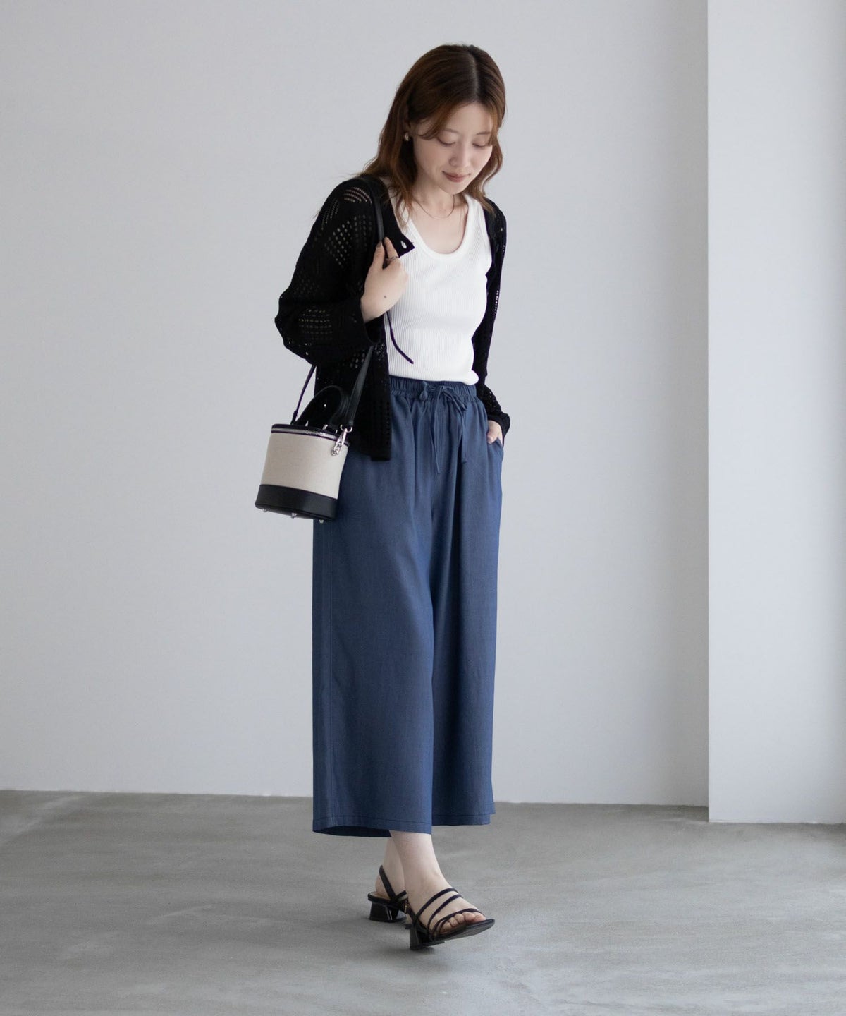 nAvy イージークロップドパンツ レディース