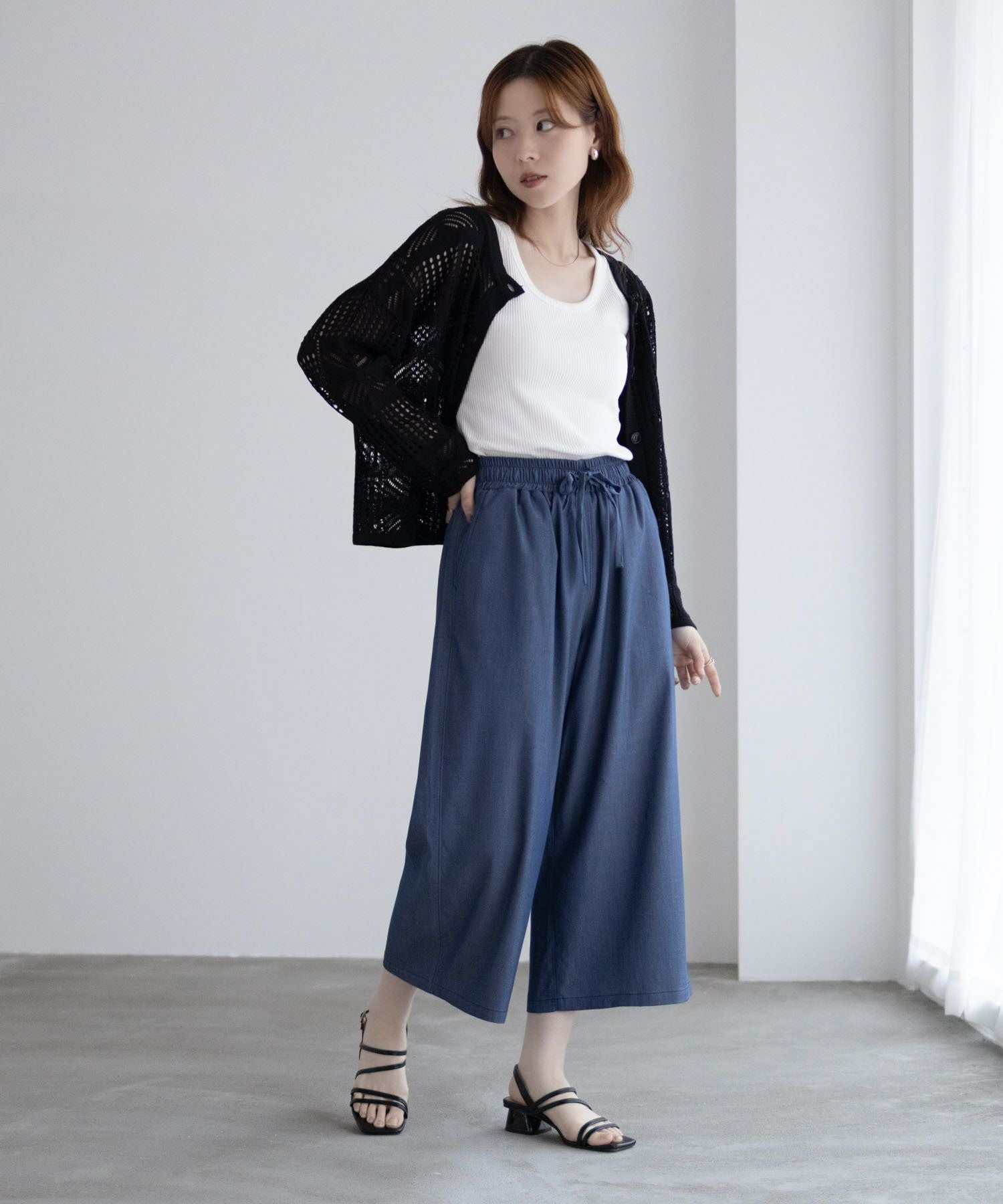 nAvy イージークロップドパンツ レディース