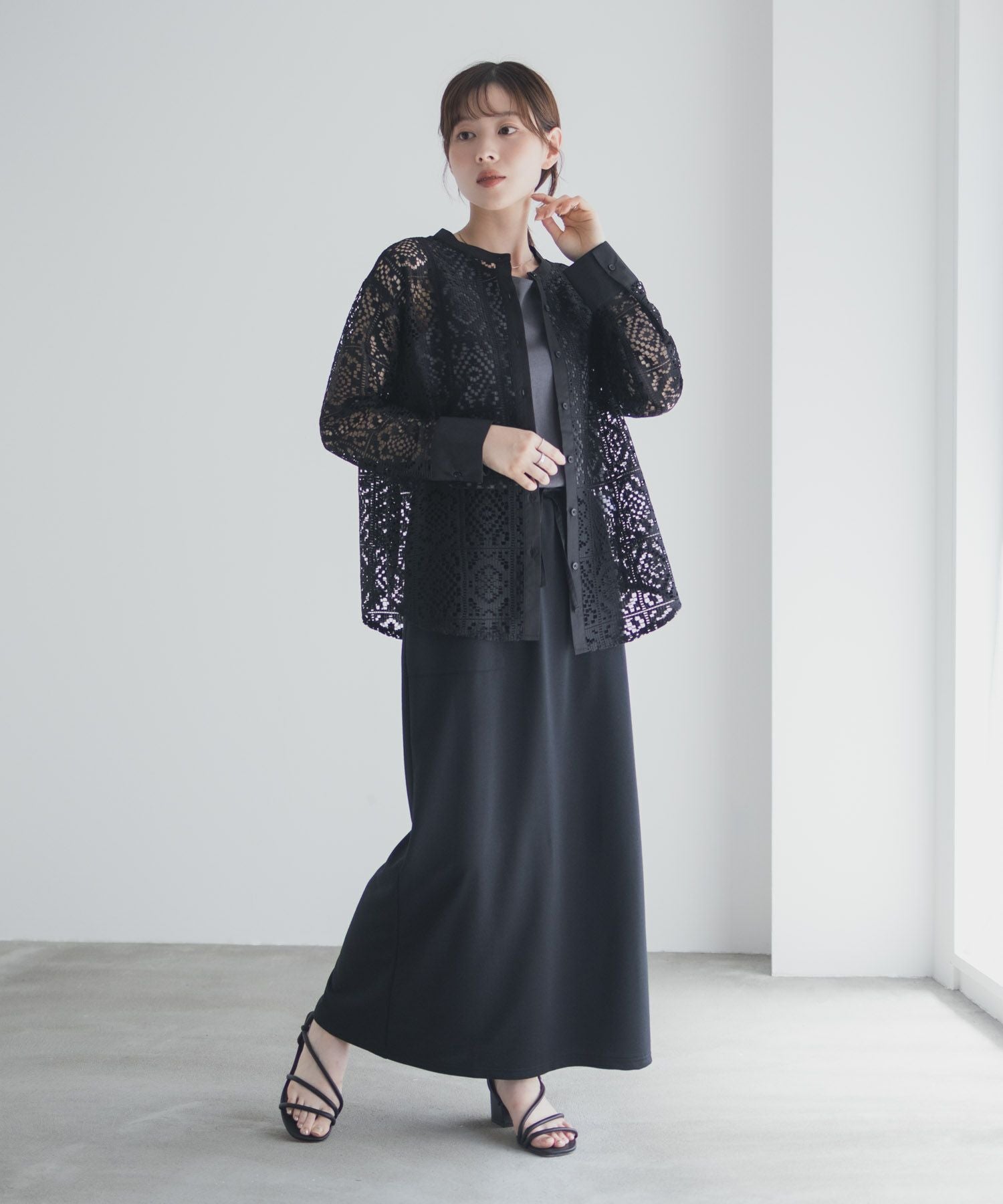 【バーニーズNY】新品！自宅試着のみ！クロシェレースブラウス Idnes クロシェライクレース羽織ノーカラーシャツ レディース