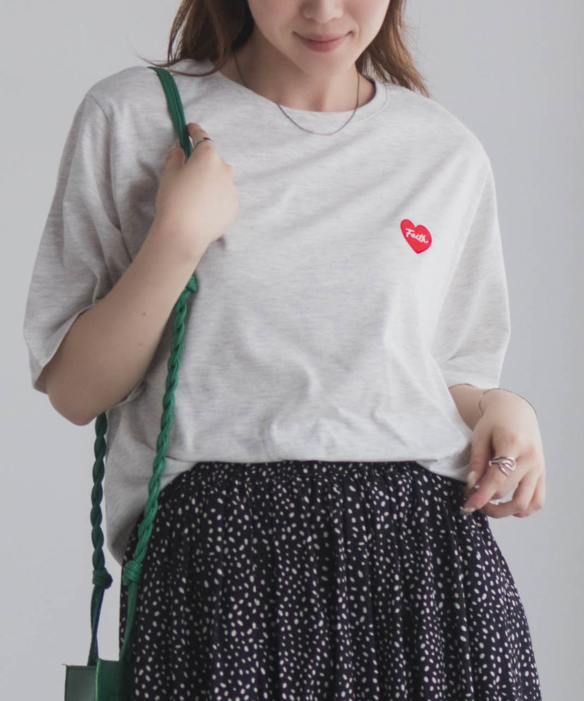 T-GRAPHICS ハート刺繍Tシャツ レディース ネコポス 対応商品