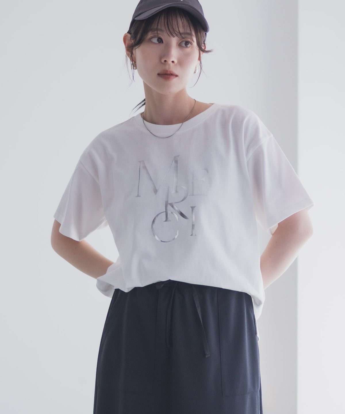 Idnes MERCI箔プリントTシャツ レディース ネコポス 対応商品