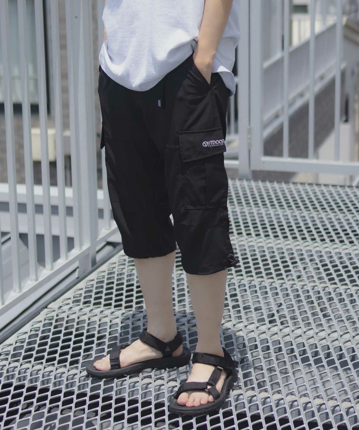 OUTDOOR PRODUCTS ポリリップストレッチカーゴクロップドパンツ メンズ