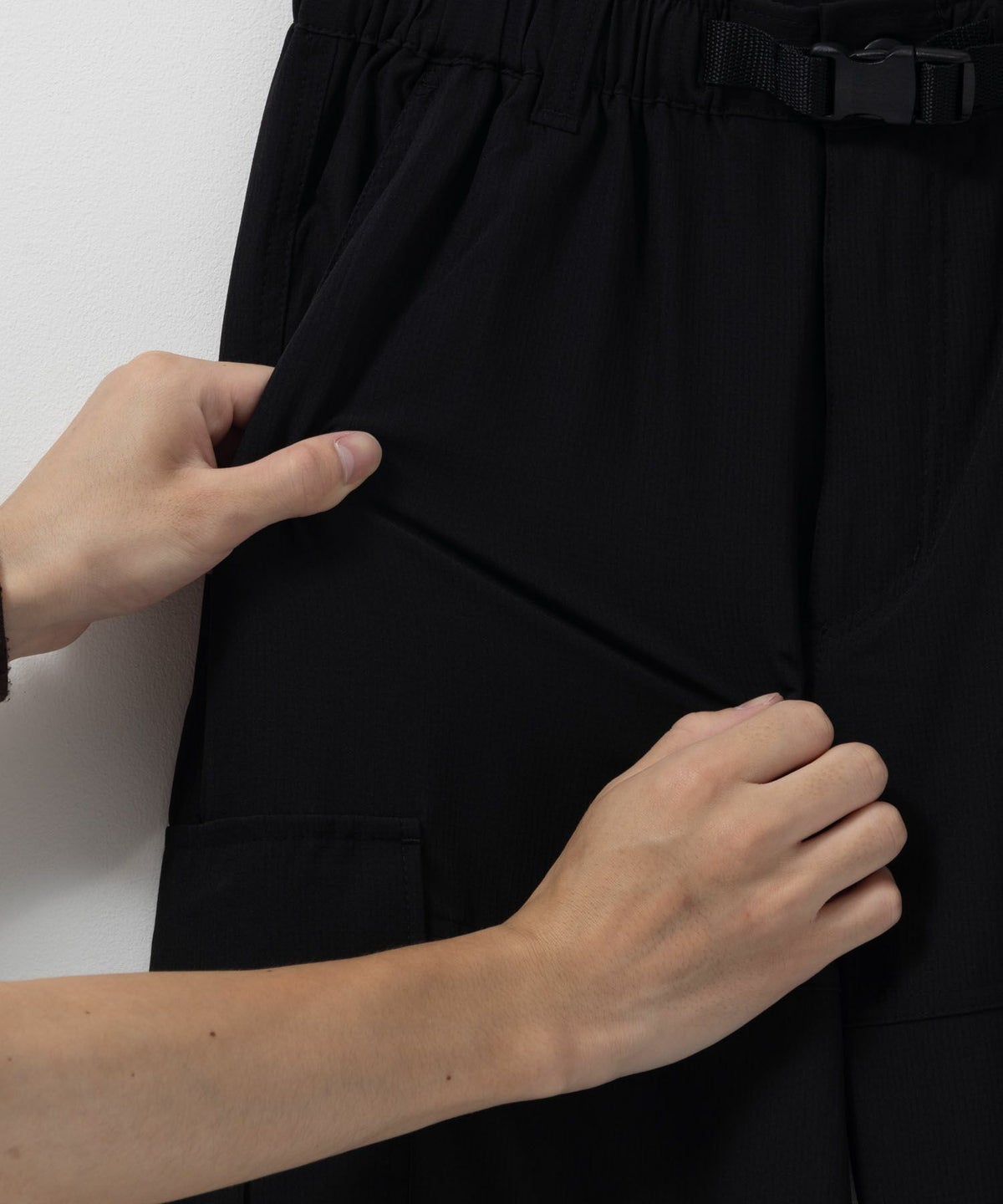 OUTDOOR PRODUCTS ポリリップストレッチカーゴクロップドパンツ メンズ