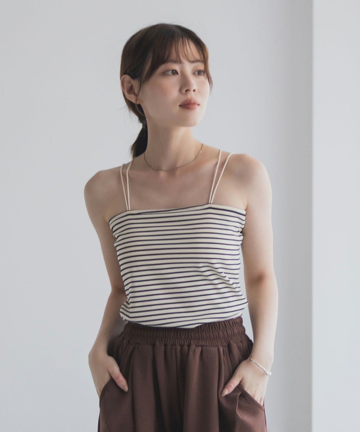 milli de l'air バックストラップカップ付きキャミソール レディース