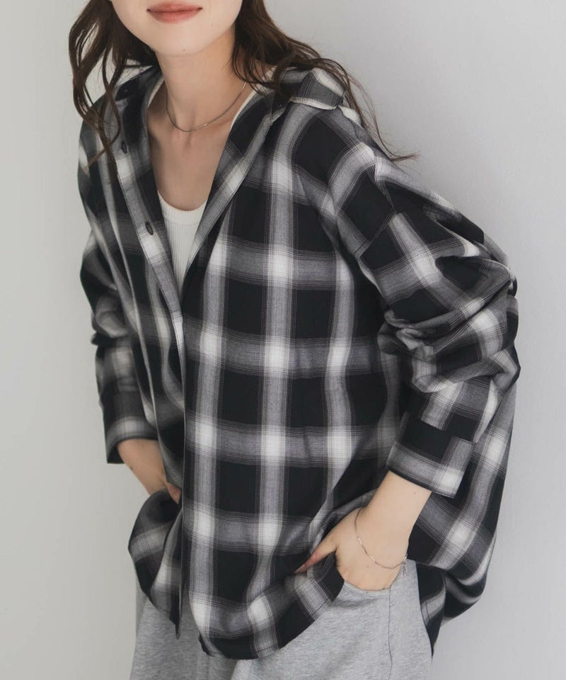 nAvy バックタック前開きシャツ レディース商品画像-1