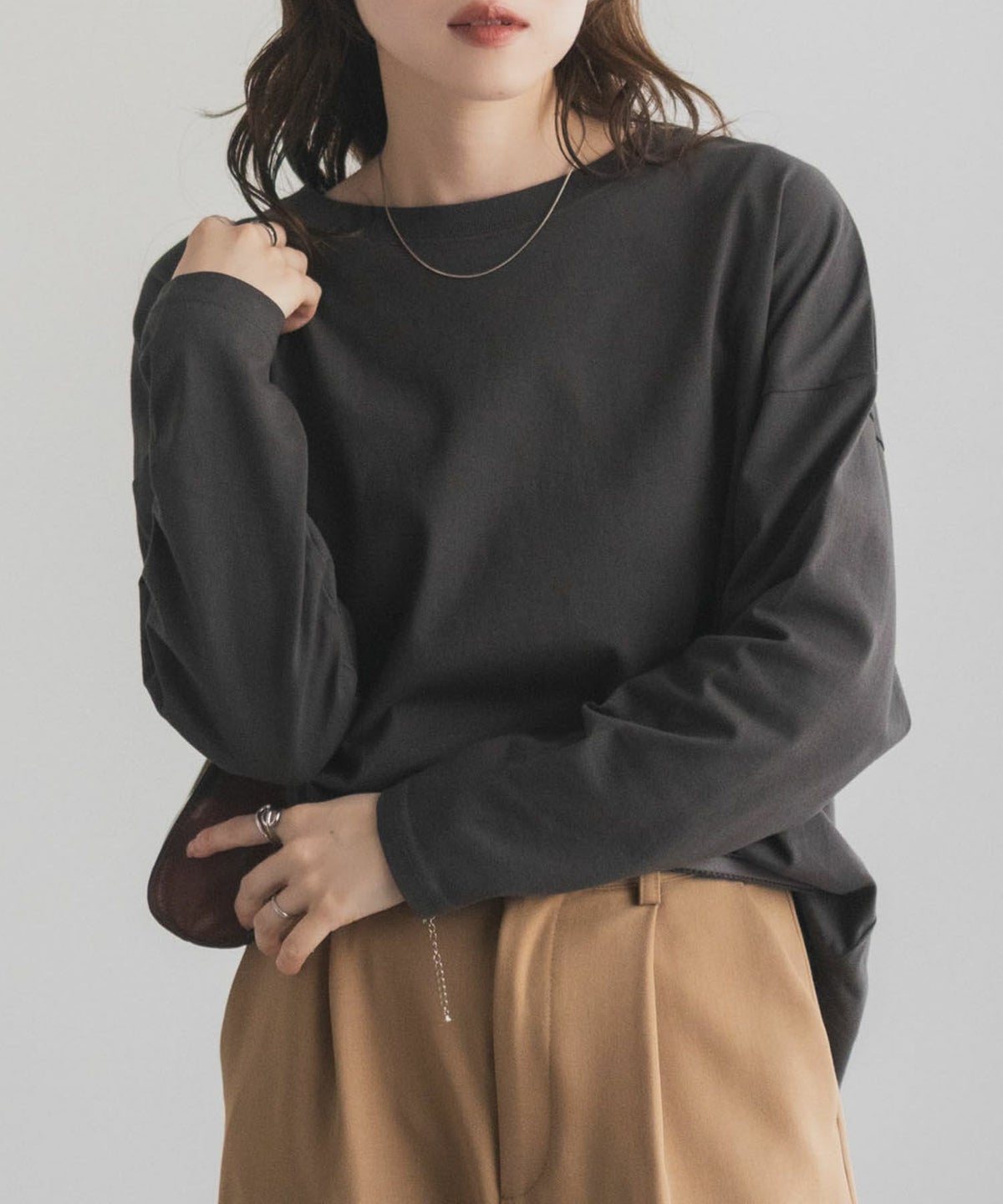 nAvy エブリーT 裾スリット長袖Tシャツ レディース ネコポス 対応商品nAvy エブリーT 裾スリット長袖Tシャツ レディース ネコポス 対応商品