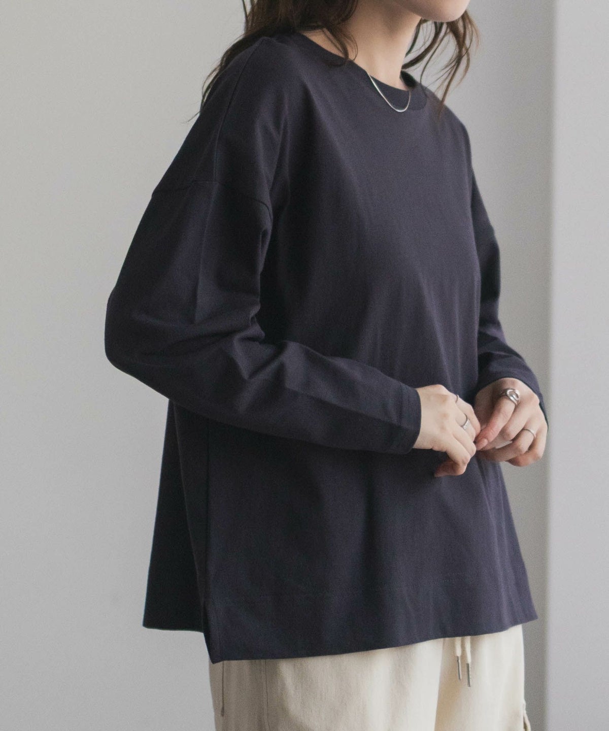 nAvy エブリーT 裾スリット長袖Tシャツ レディース ネコポス 対応商品