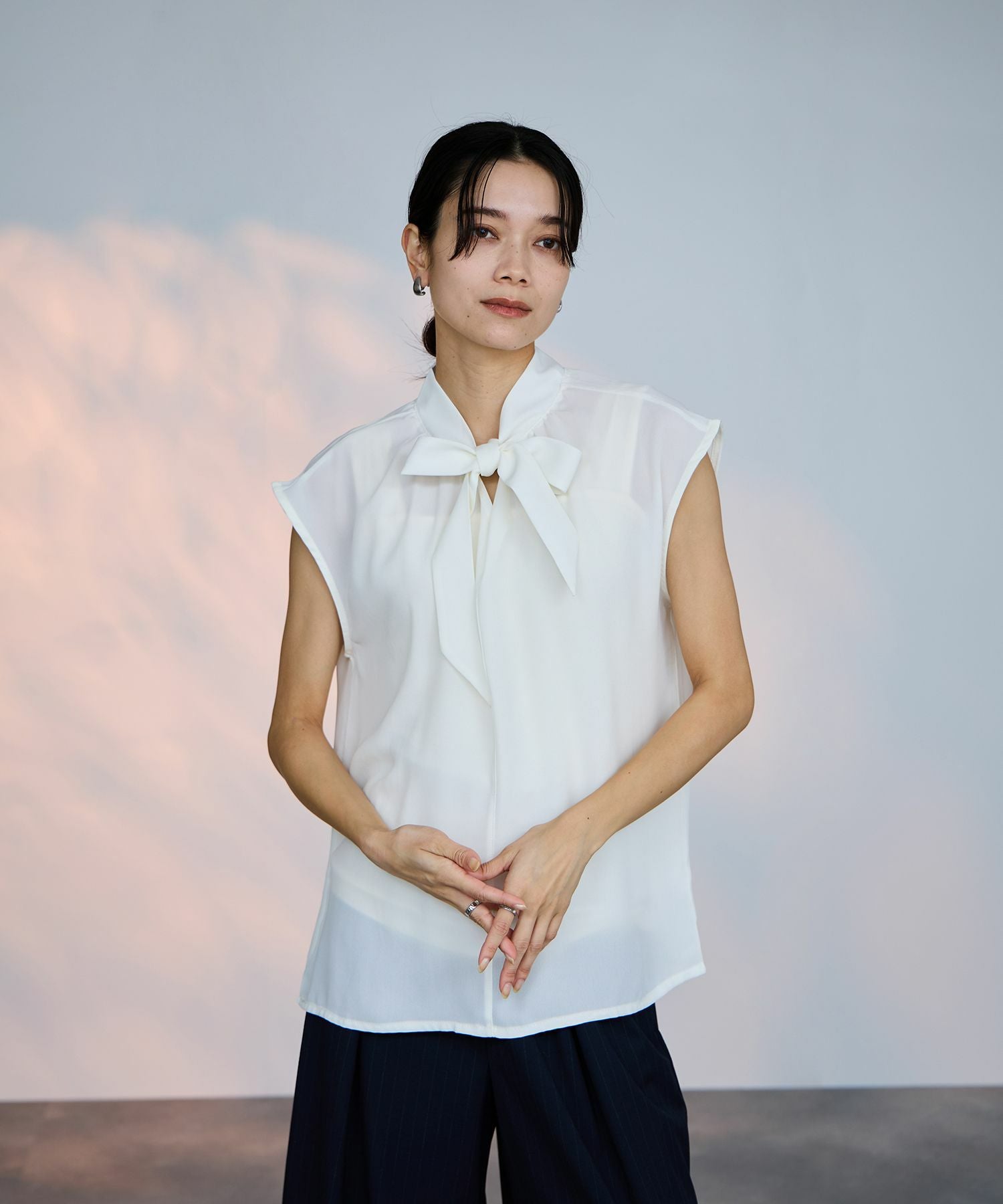 myine ボウタイブラウス milli de l'air 2WAYフレンチボウタイブラウス レディース
