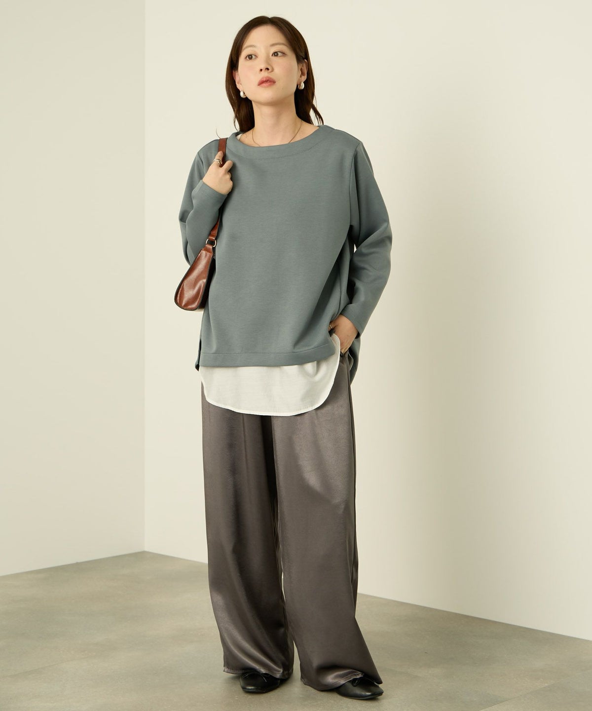 nAvy ポンチ素材 裾ラウンドプルオーバー レディース メール便 対応商品