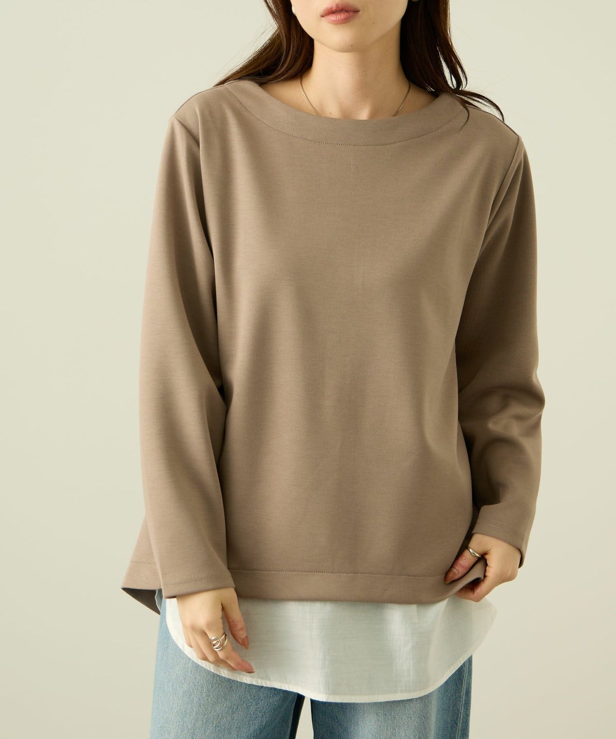 nAvy ポンチ素材 裾ラウンドプルオーバー レディース メール便 対応商品