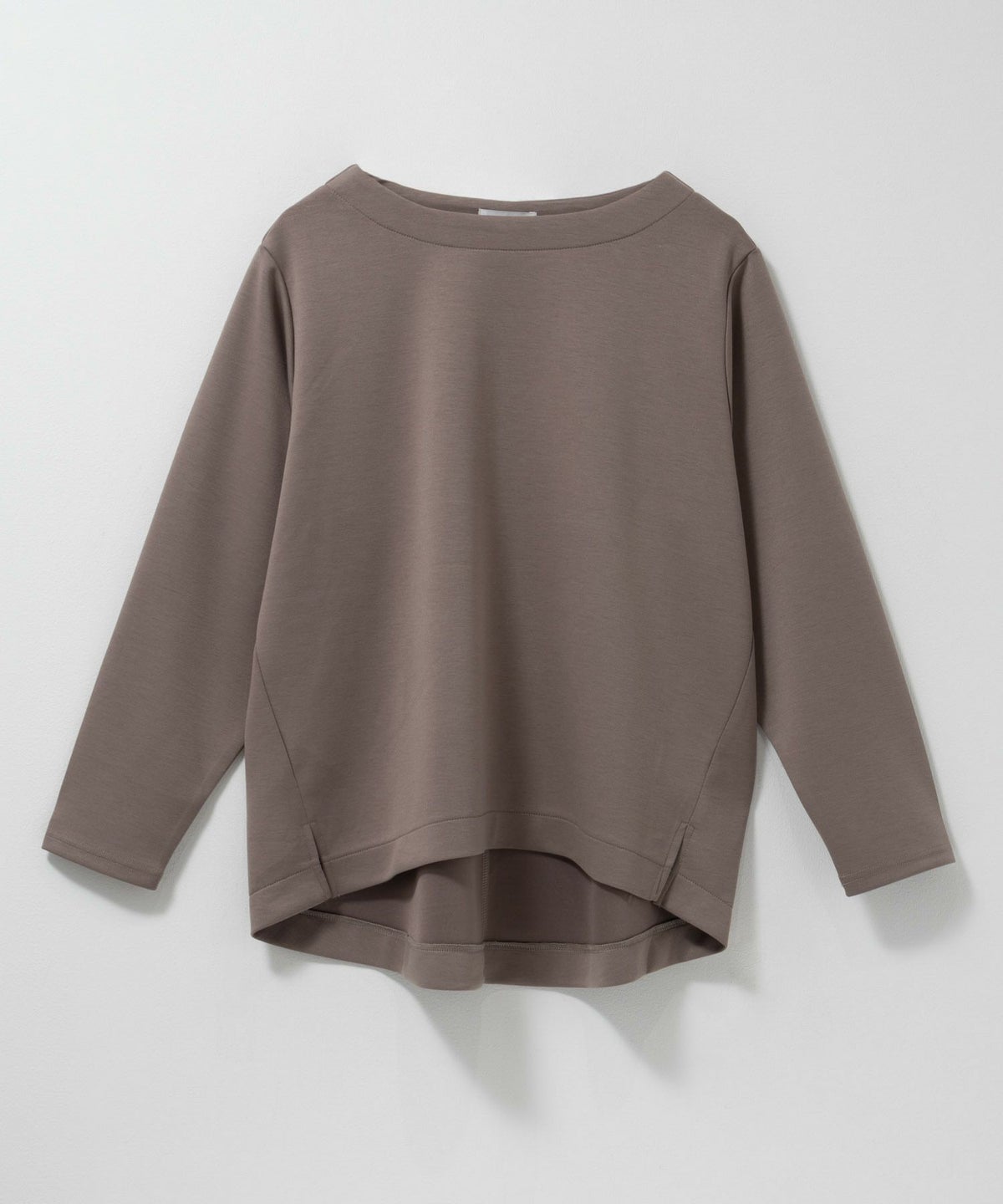 nAvy ポンチ素材 裾ラウンドプルオーバー レディース メール便 対応商品