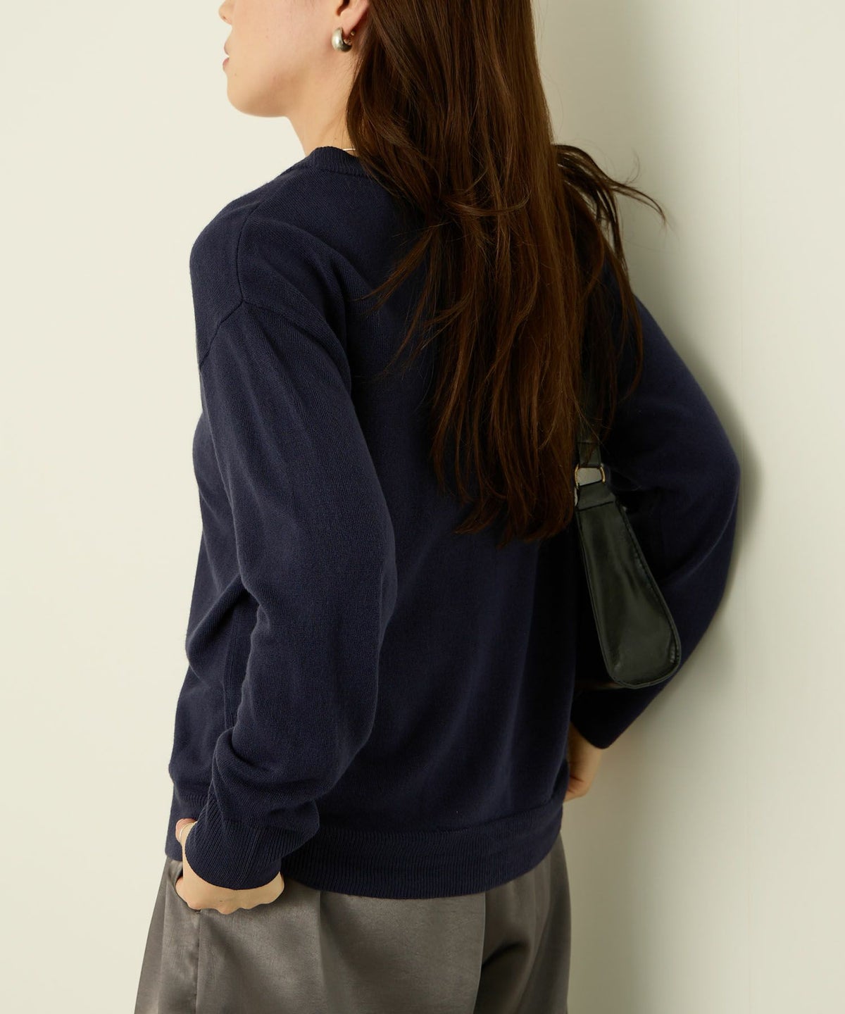 nAvy カシミヤタッチニット Vネックカーディガン レディース