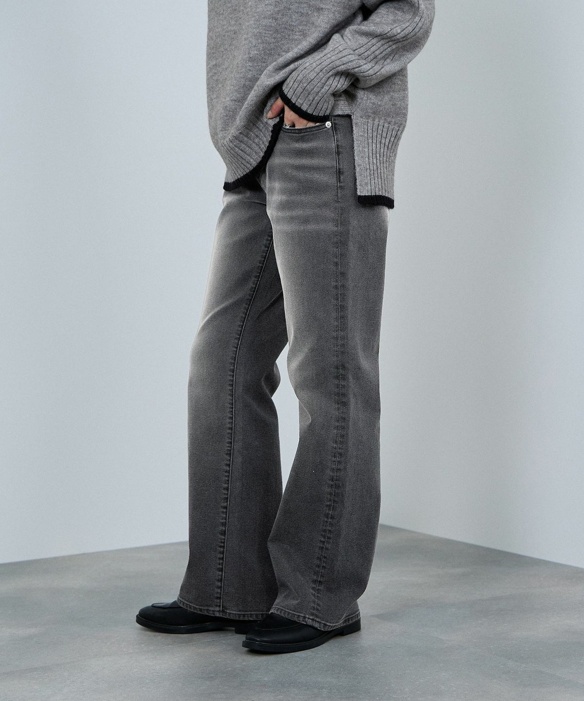 nAvy 毎日はきたくなるデニム「マイデニ」 フレアパンツ レディース