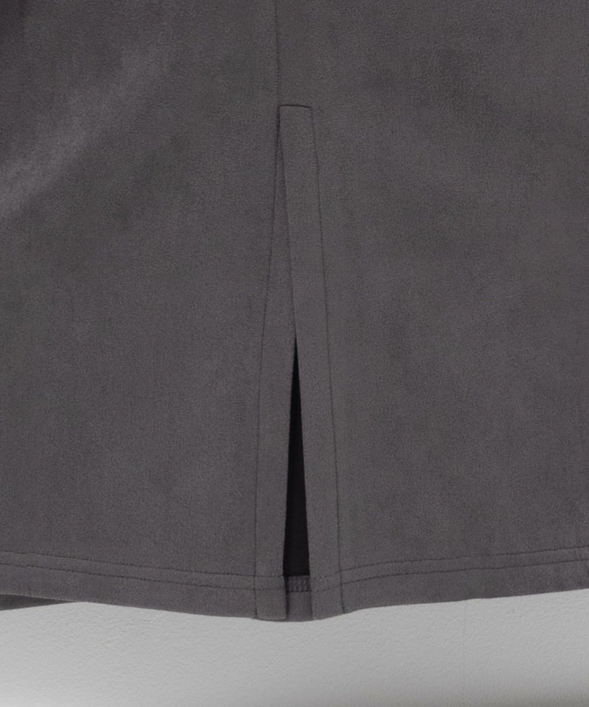 nAvy ポンチ素材 フェイクスエードジャンパースカート レディース