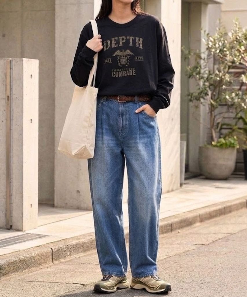 T-GRAPHICS ミリタリーロゴプリント長袖Tシャツ メンズ