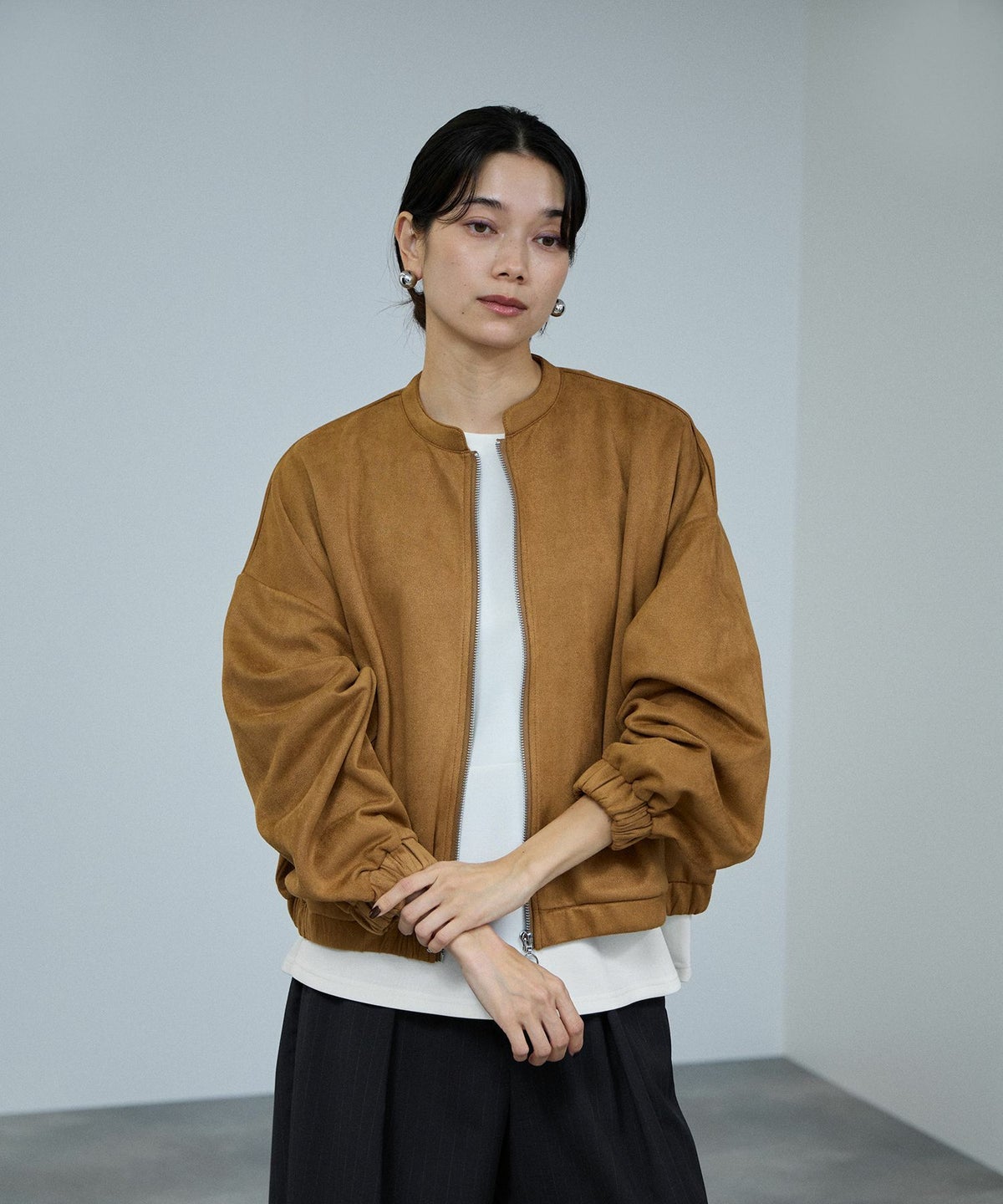 milli de l'air ポンチ素材 スエードライクブルゾン レディース