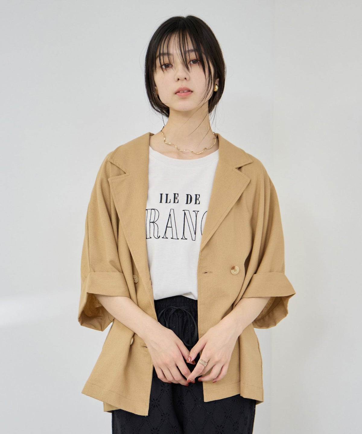  Idnes レーヨン麻混ハーフスリーブジャケット レディース