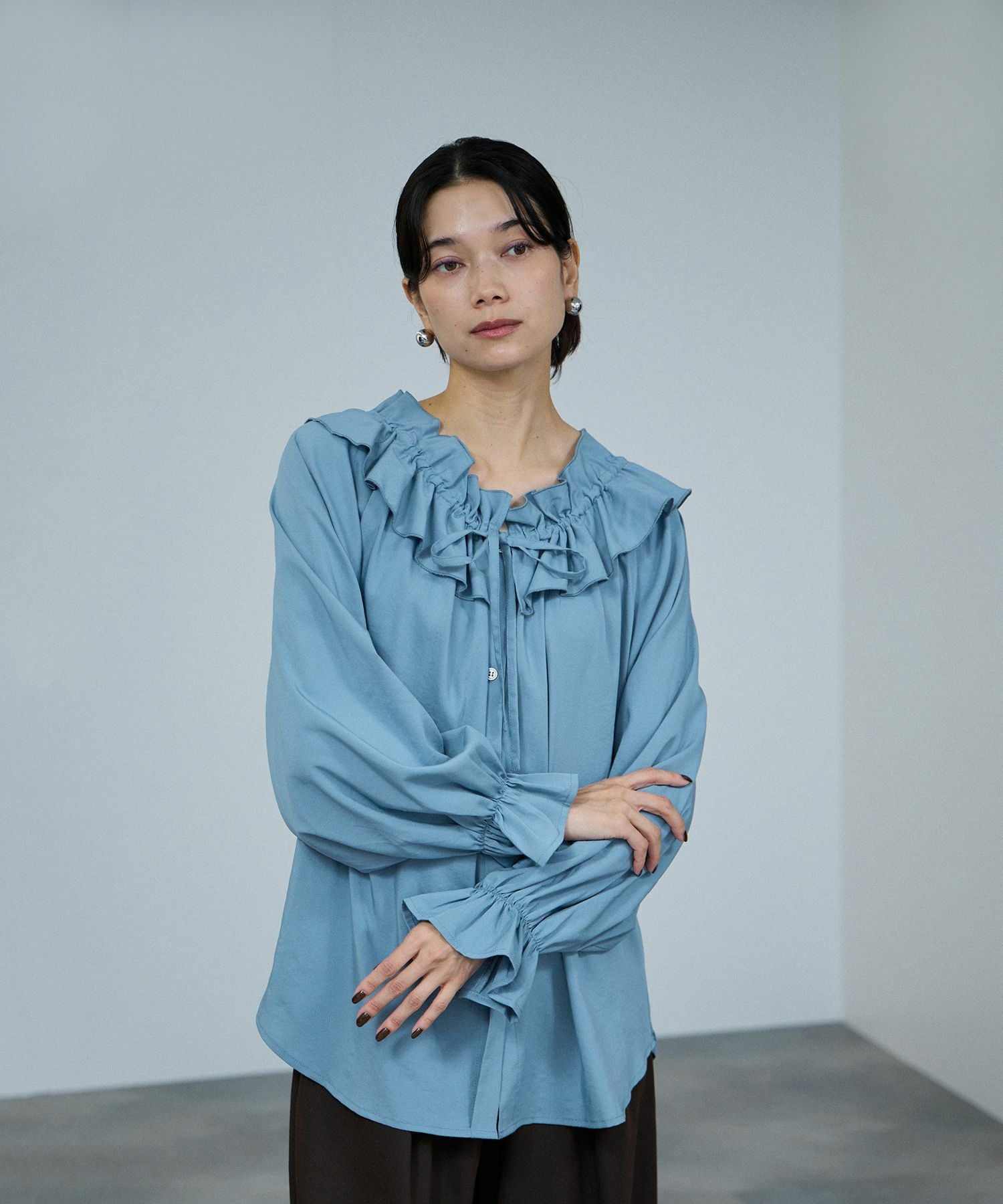 美品♪イザベルマラン PAMIAS フリルネックブラウス ロイヤルブルー 長袖 milli de l'air フリルネックボウタイブラウス レディース