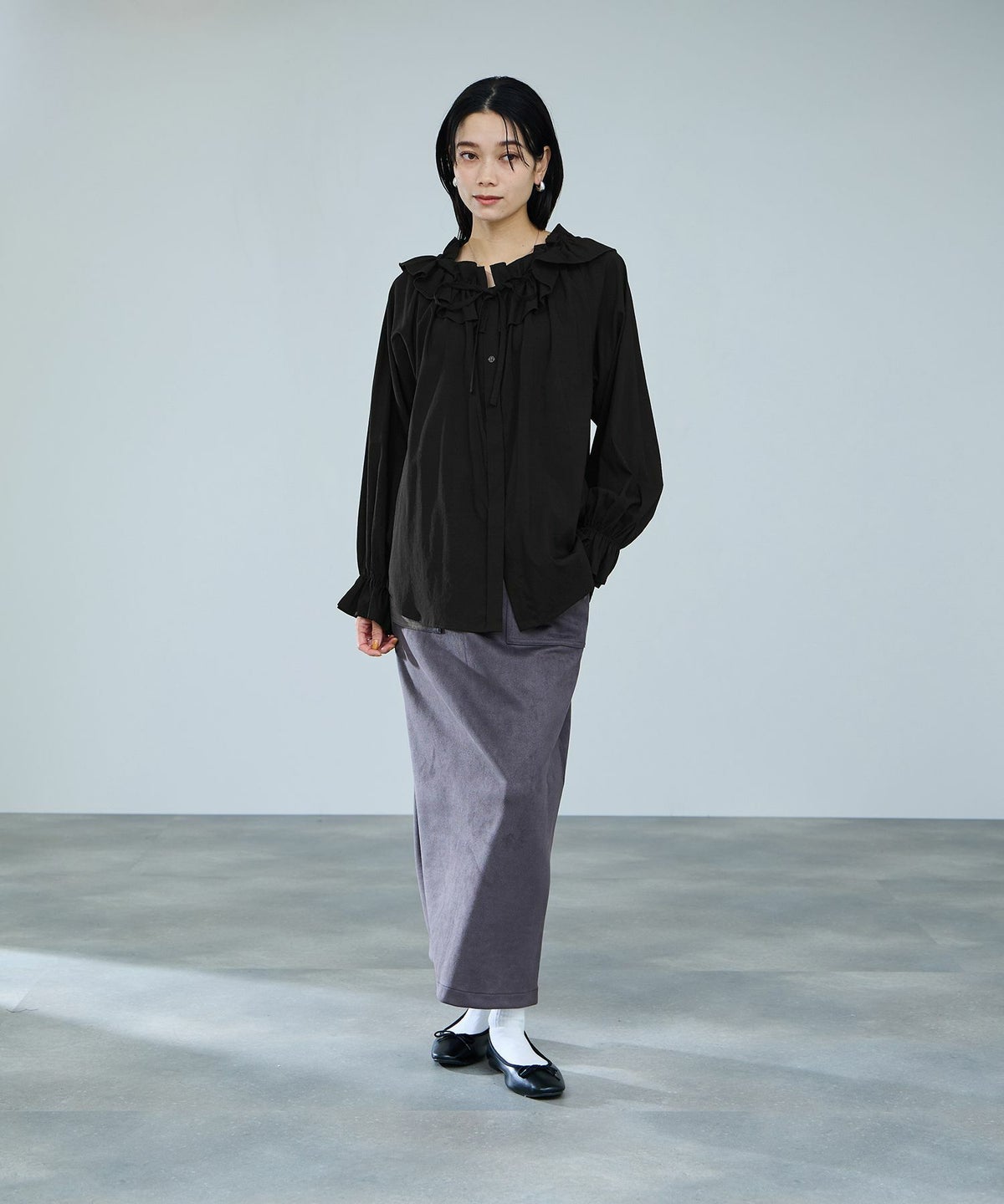 milli de l'air フリルネックボウタイブラウス レディース