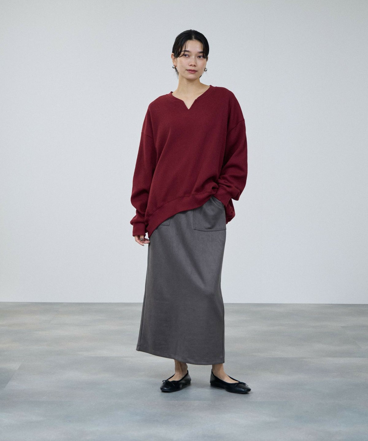 milli de l'air スエードライクポンチ素材Iラインスカート レディース