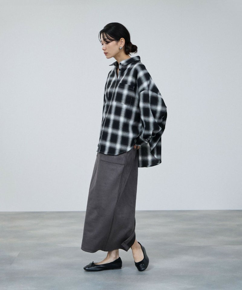 milli de l'air スエードライクポンチ素材Iラインスカート レディース商品画像-12