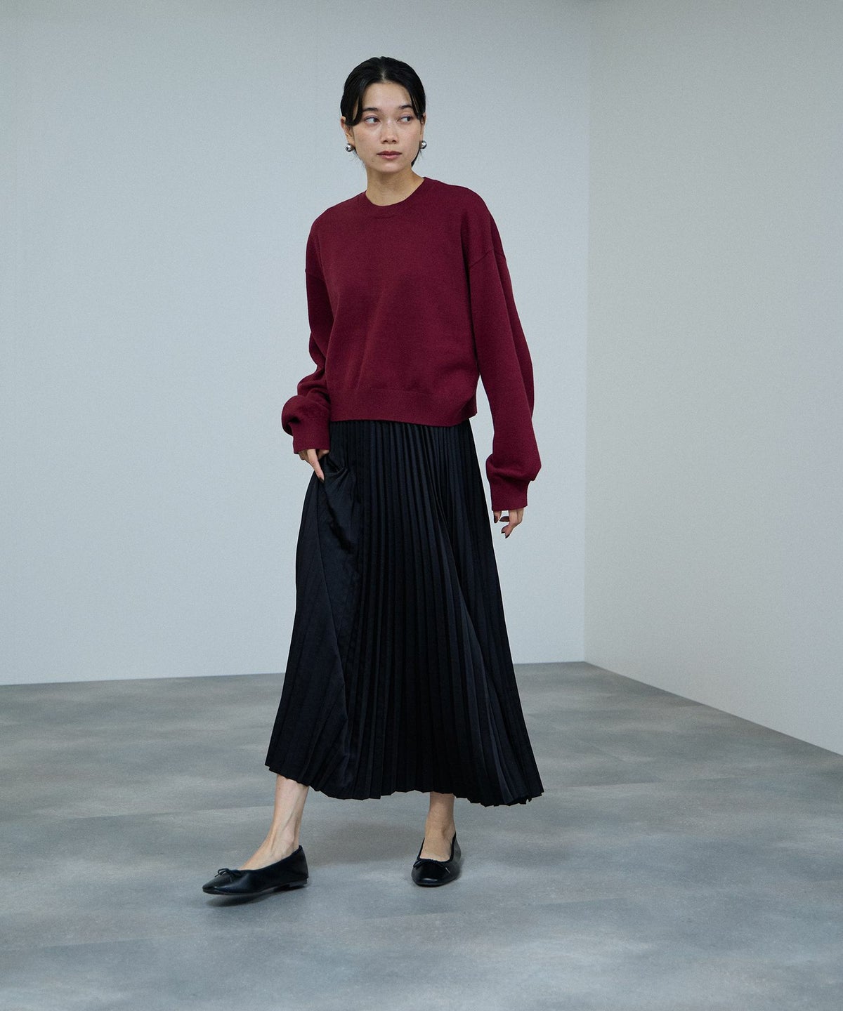 milli de l'air サテンストレッチプリーツスカート レディース