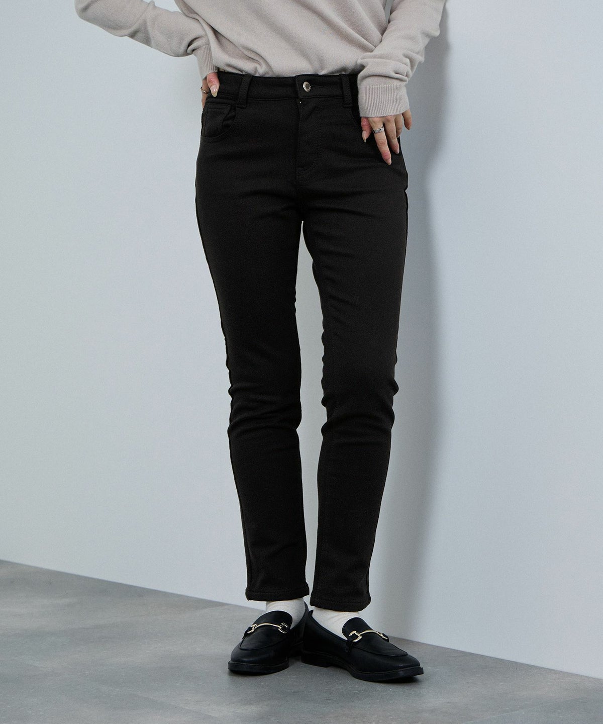 nAvy マックヒート裏起毛スリムストレート レディース