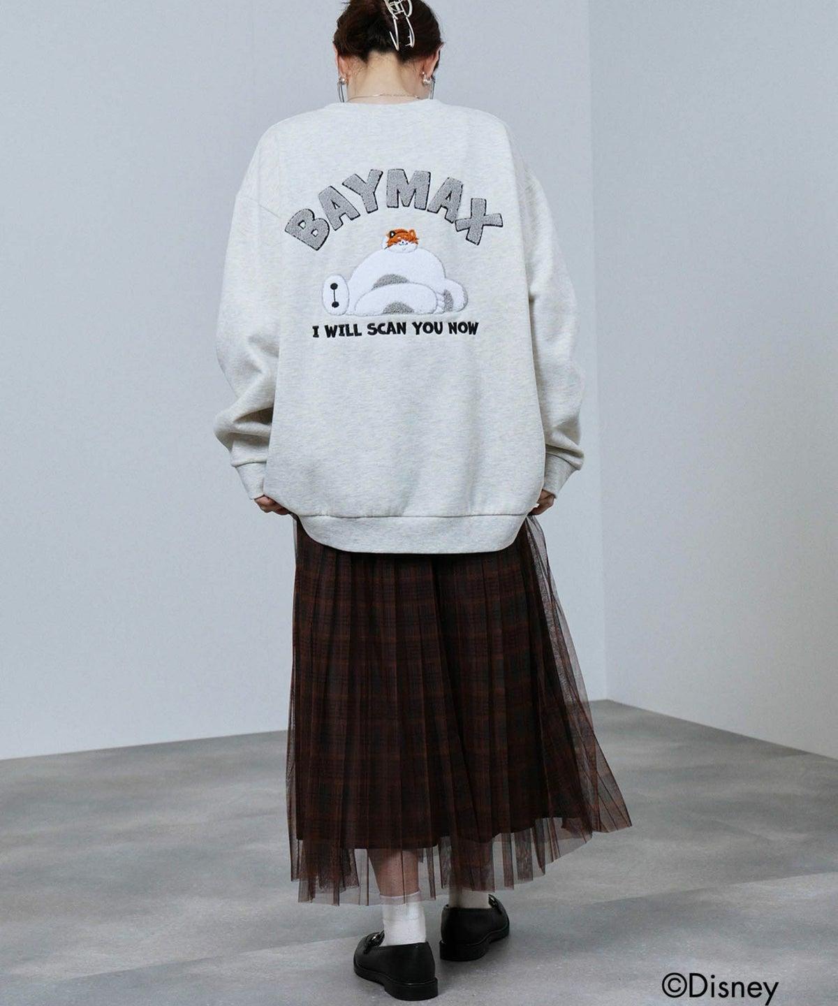 Disney 『ベイマックス』 / 寝そべりサガラトレーナー メンズ