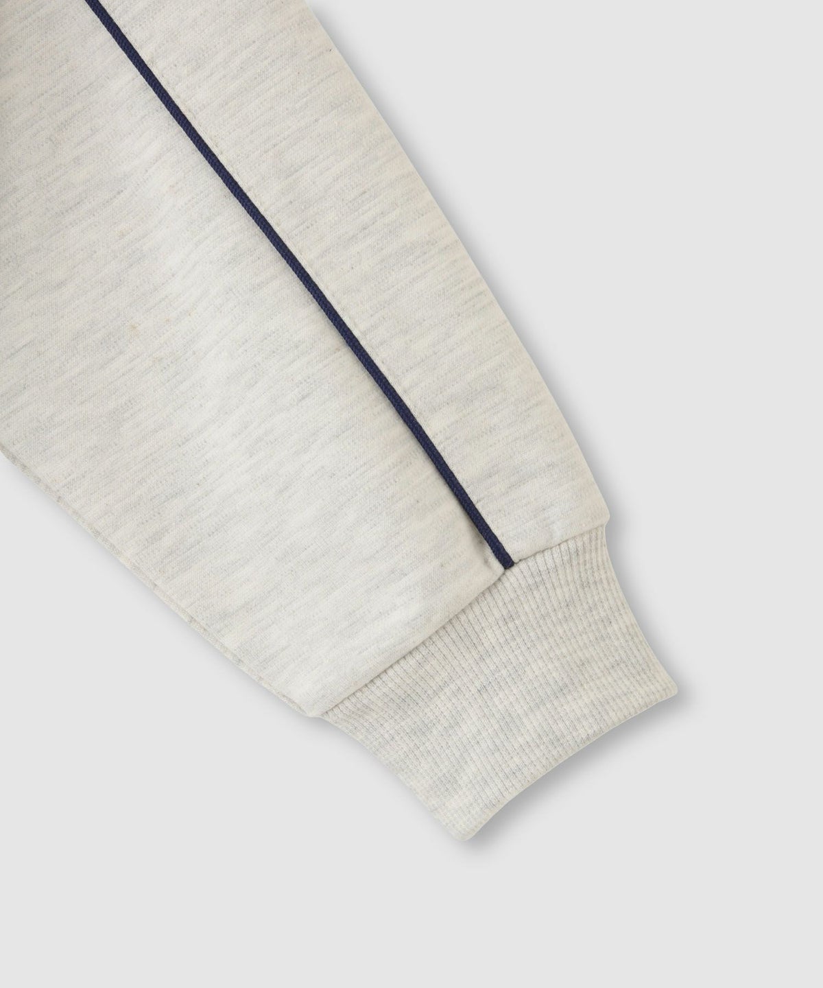 FILA ポンチ素材デカロゴトレーナー キッズ