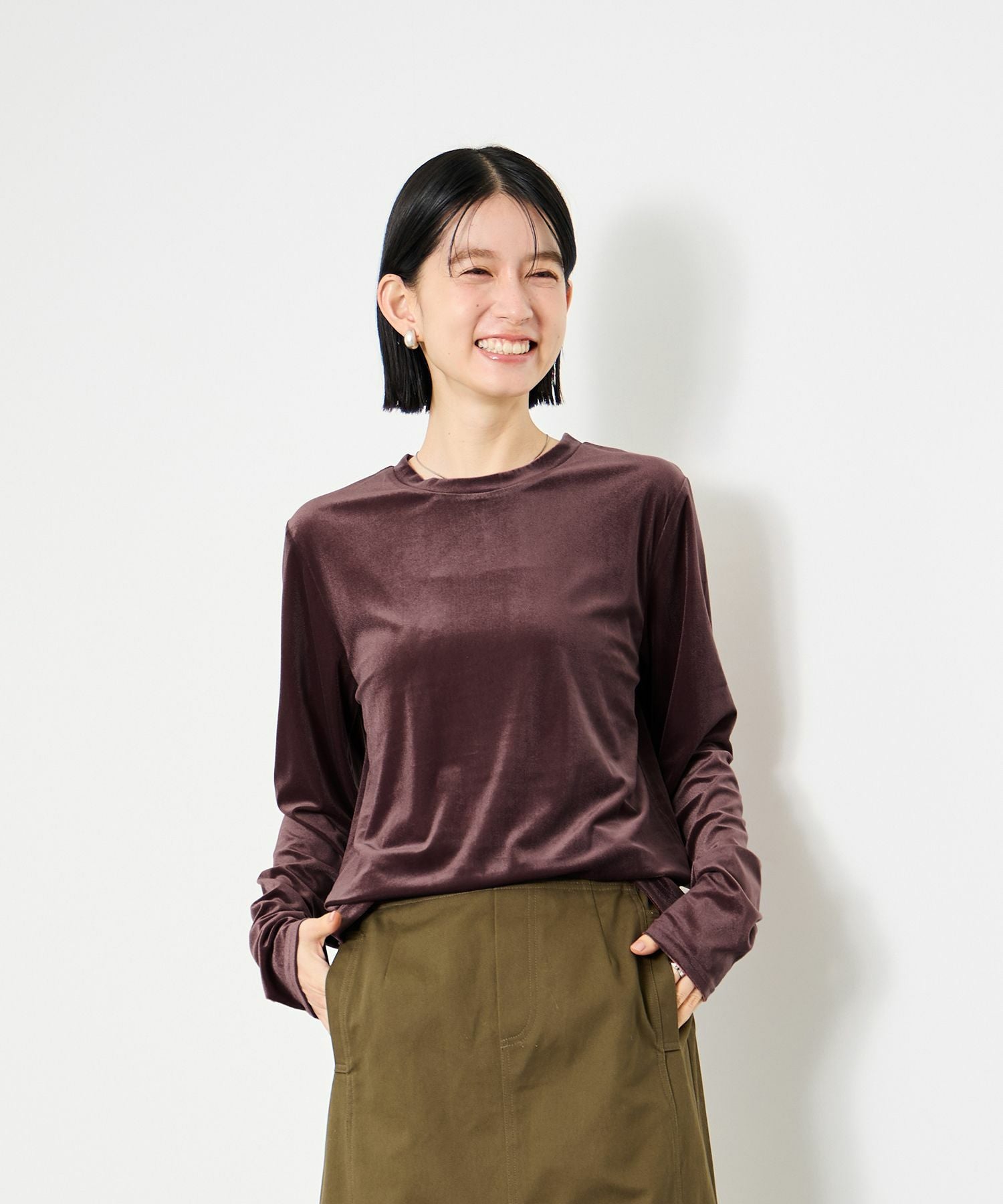Idnes ベロアロングスリーブTシャツ レディース