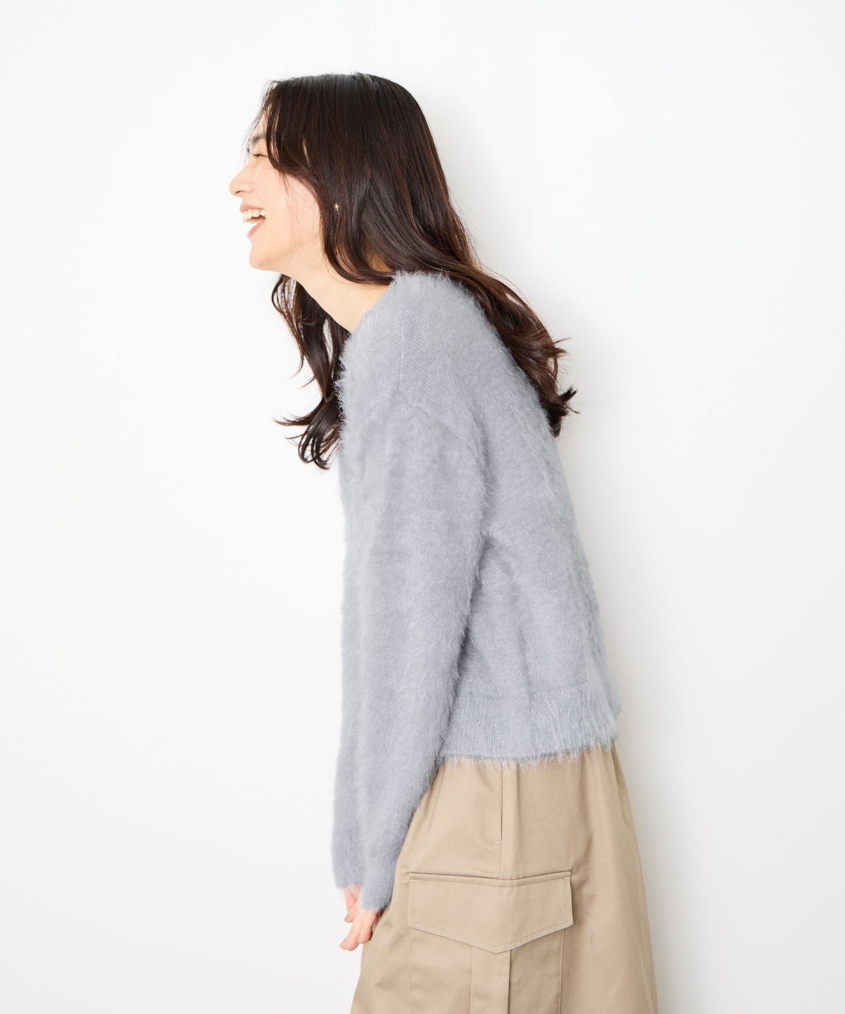 Idnes フェザーヤーンニットプルオーバー レディース