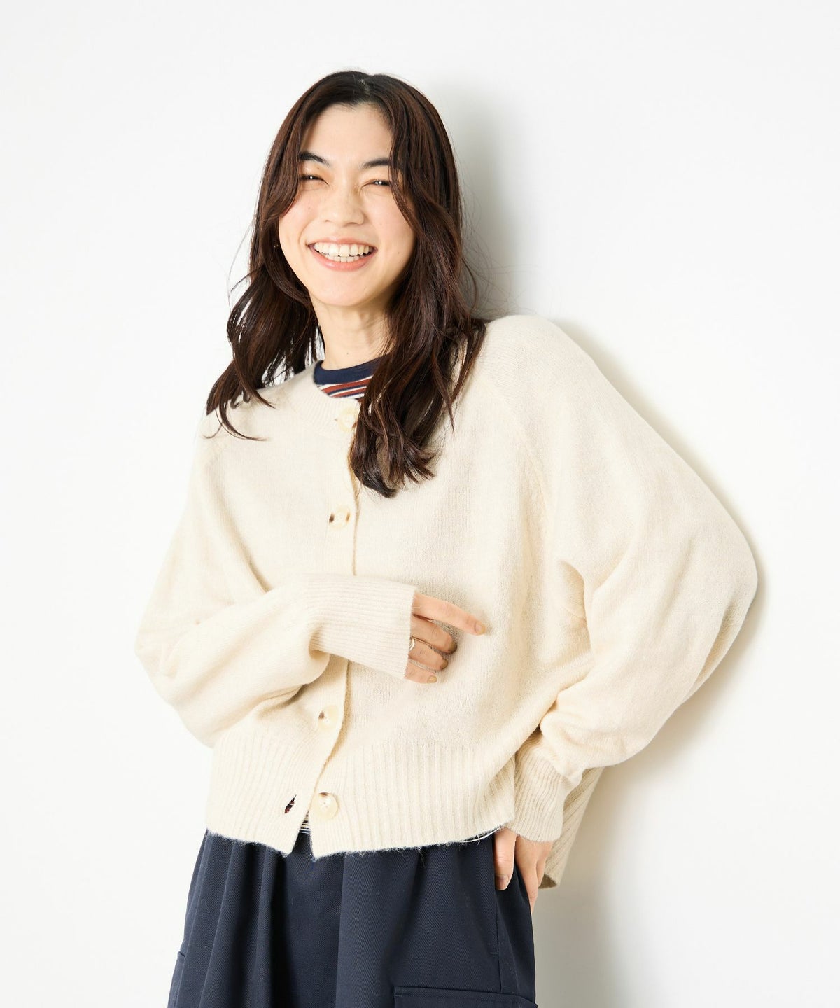 Idnes ヤクライククルーカーディガン レディース