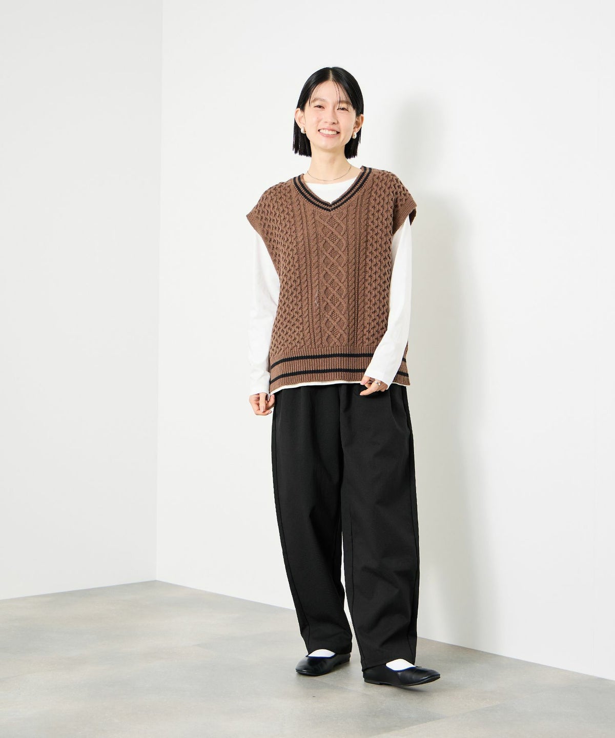 Idnes ギャバドロストテーパードパンツ レディース