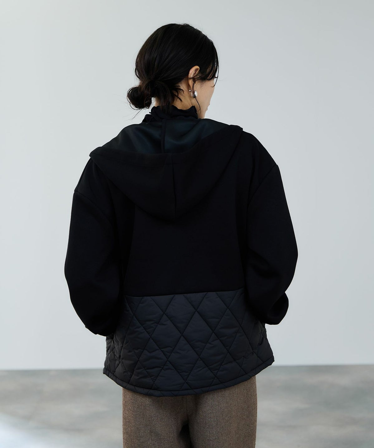 milli de l'air エアリエポンチ素材オーバーパーカー レディース