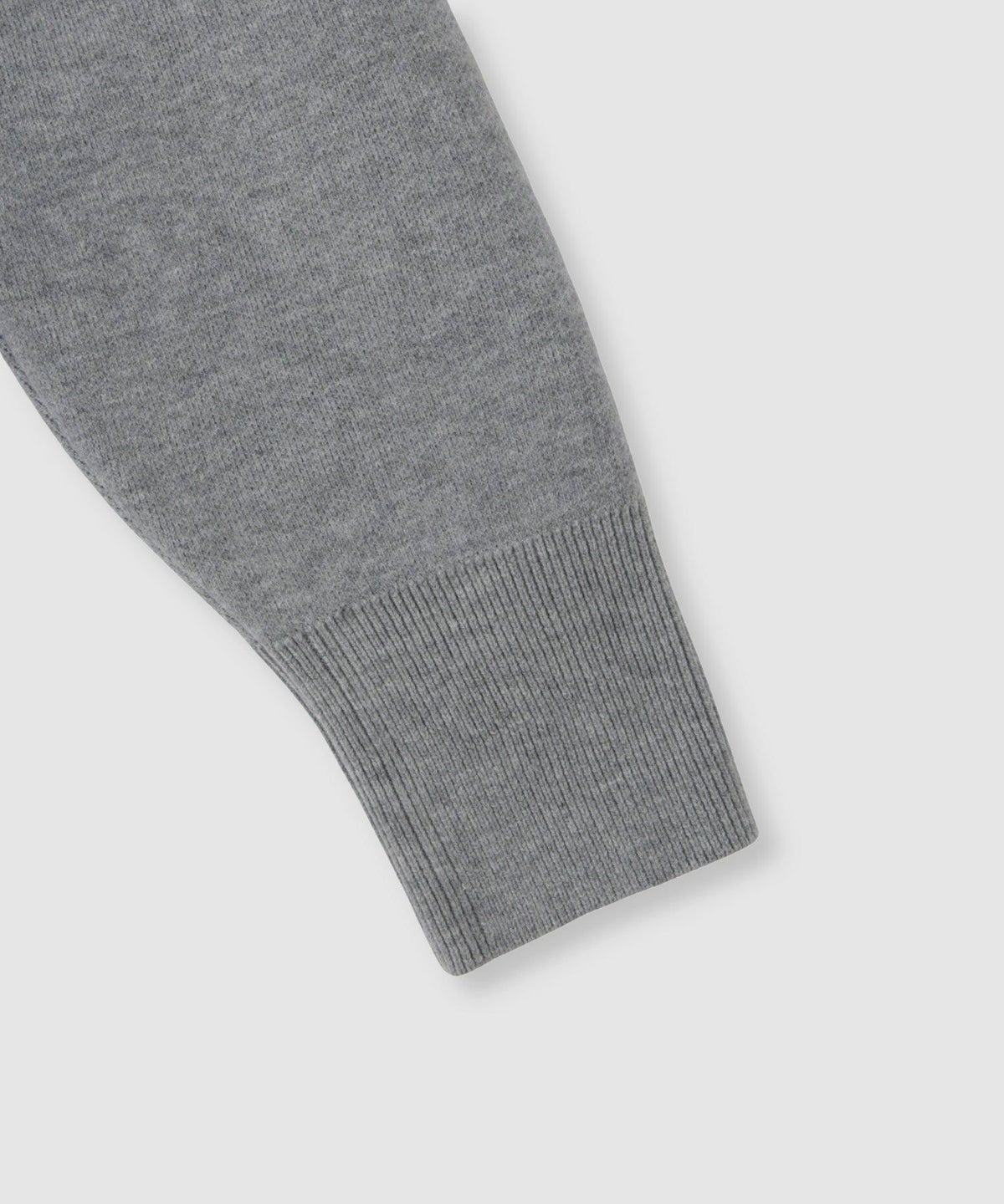 Idnes ジャガードロゴニットプルオーバー レディース