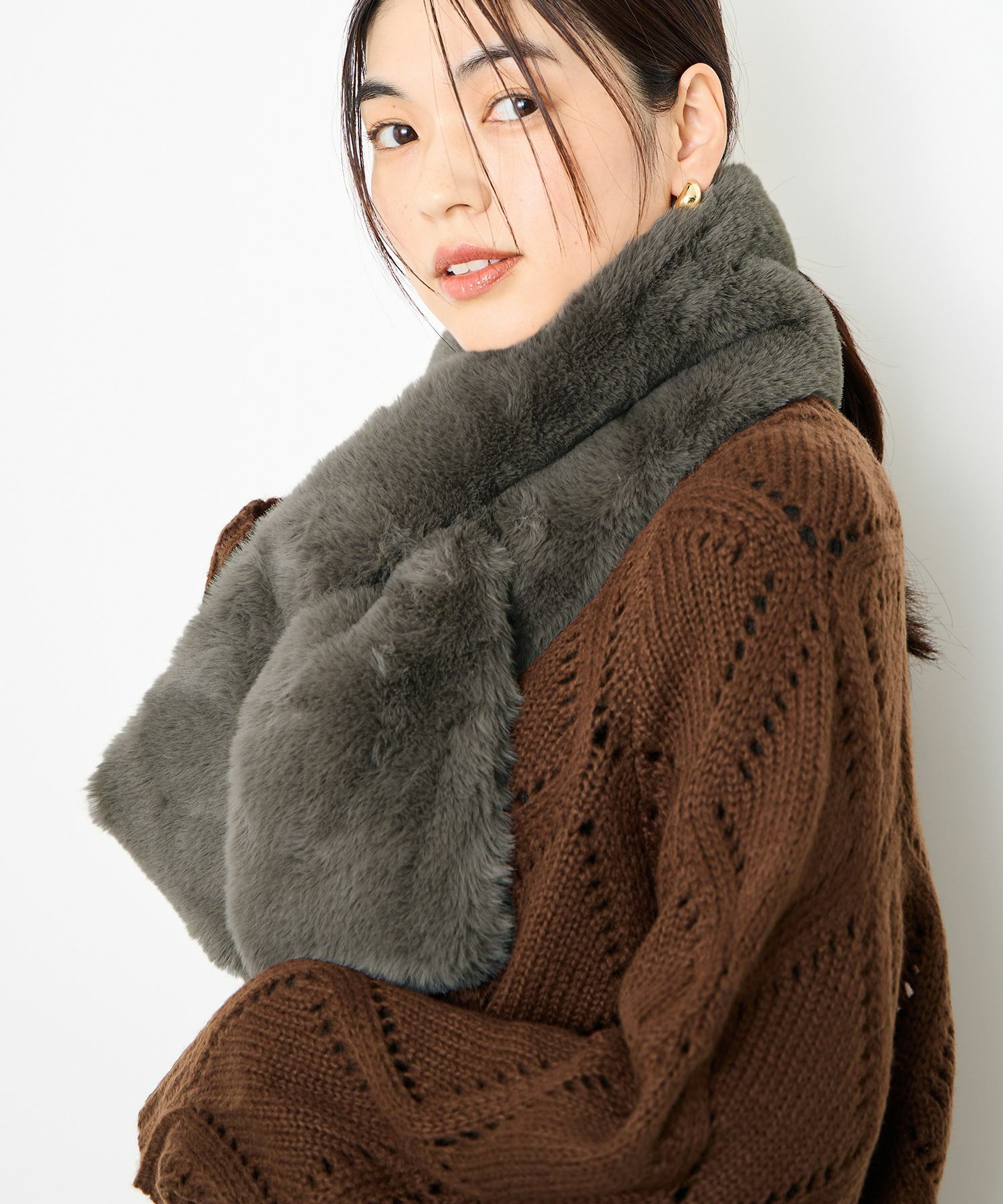 Idnes フェイクファーティペット レディース